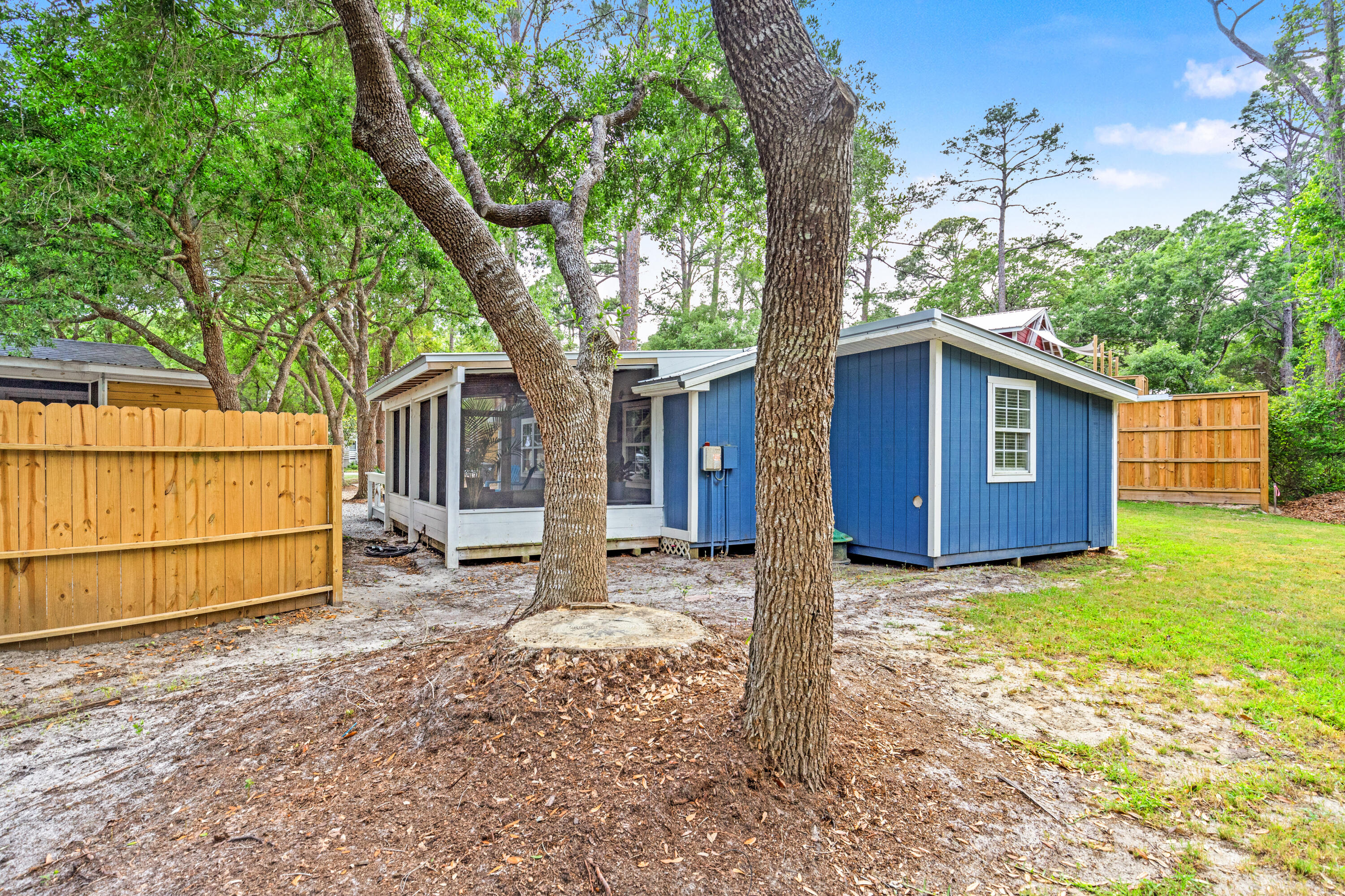 East hewitt - Residential Lease