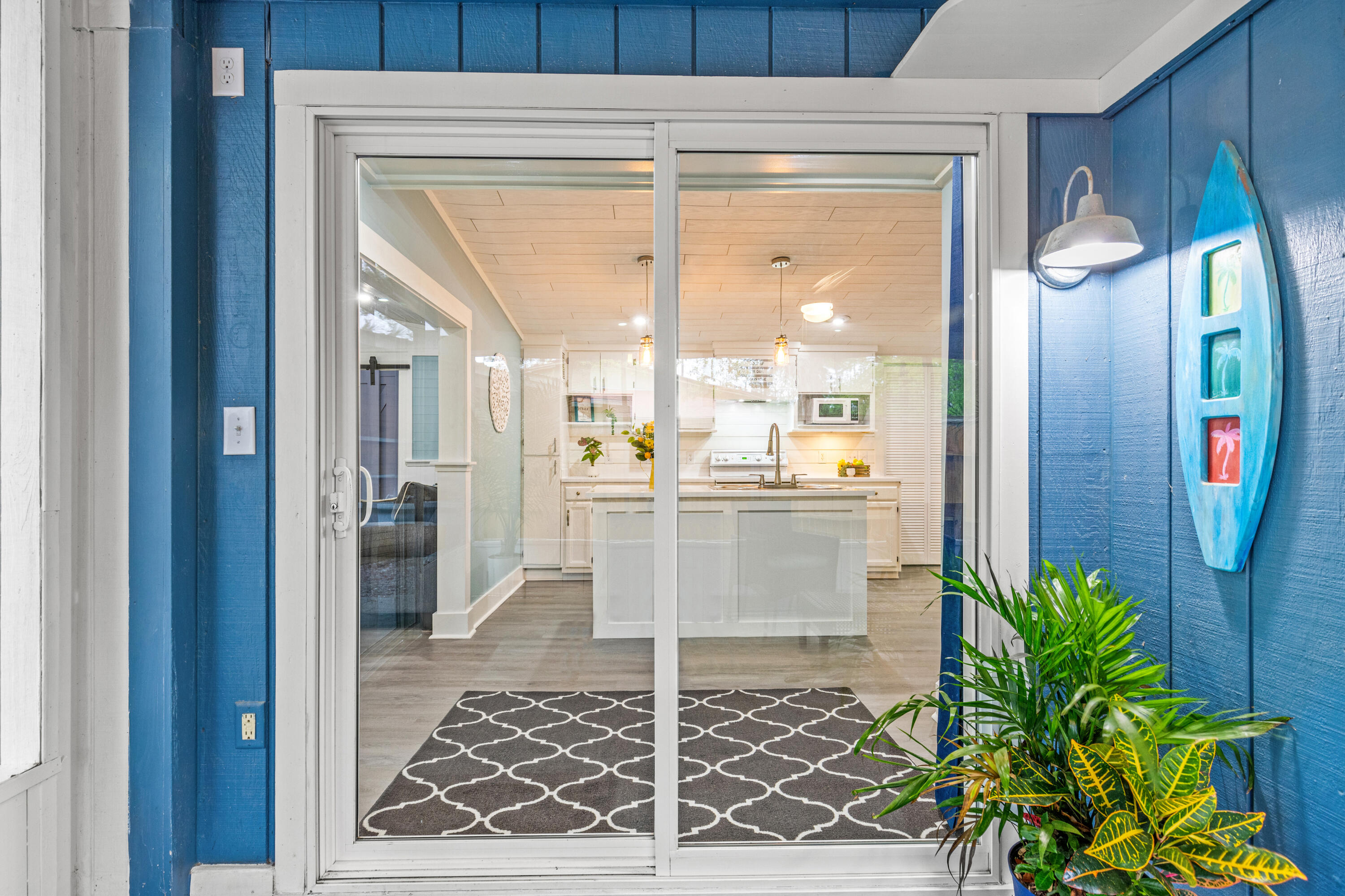 East hewitt - Residential Lease