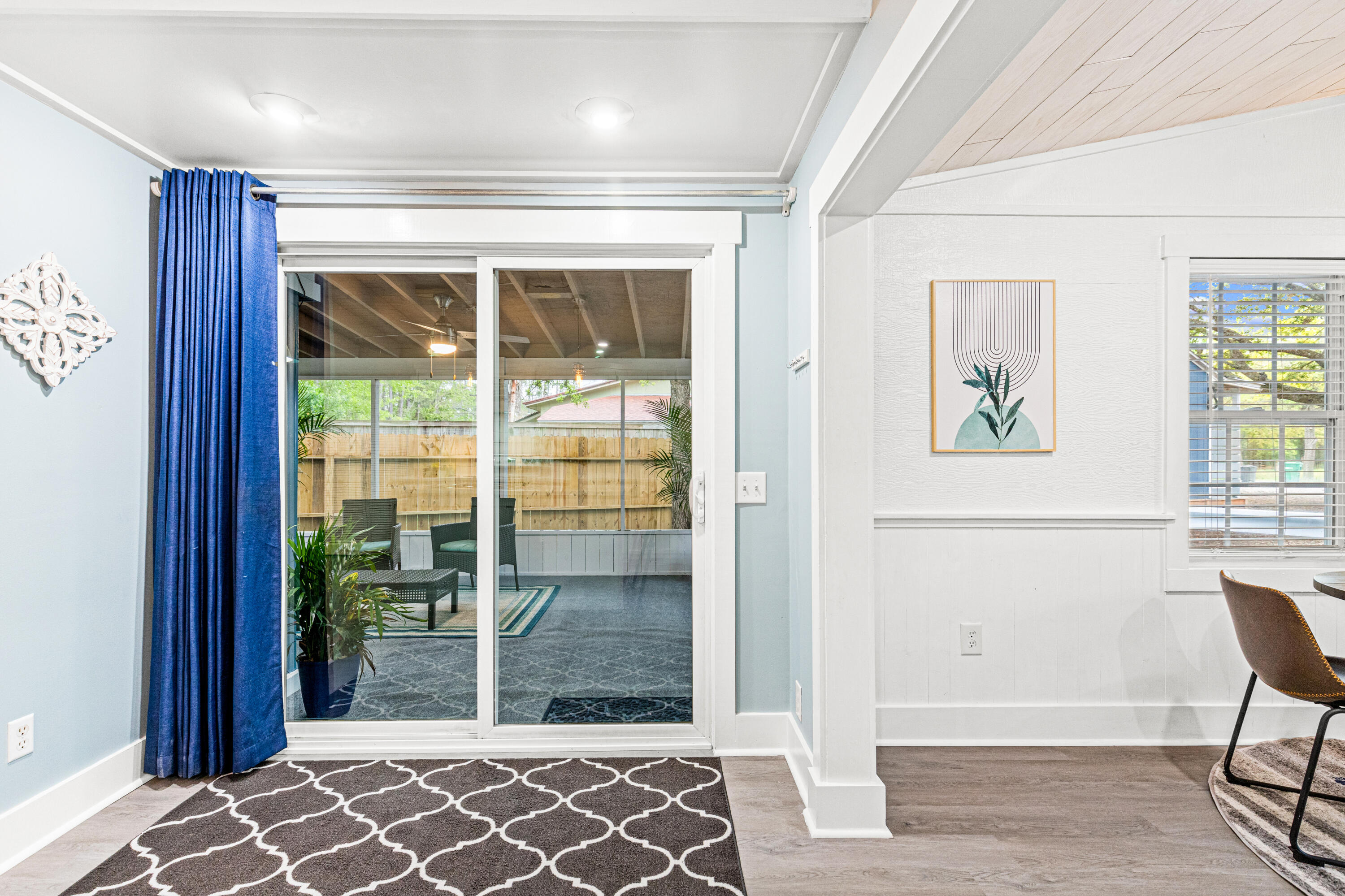 East hewitt - Residential Lease