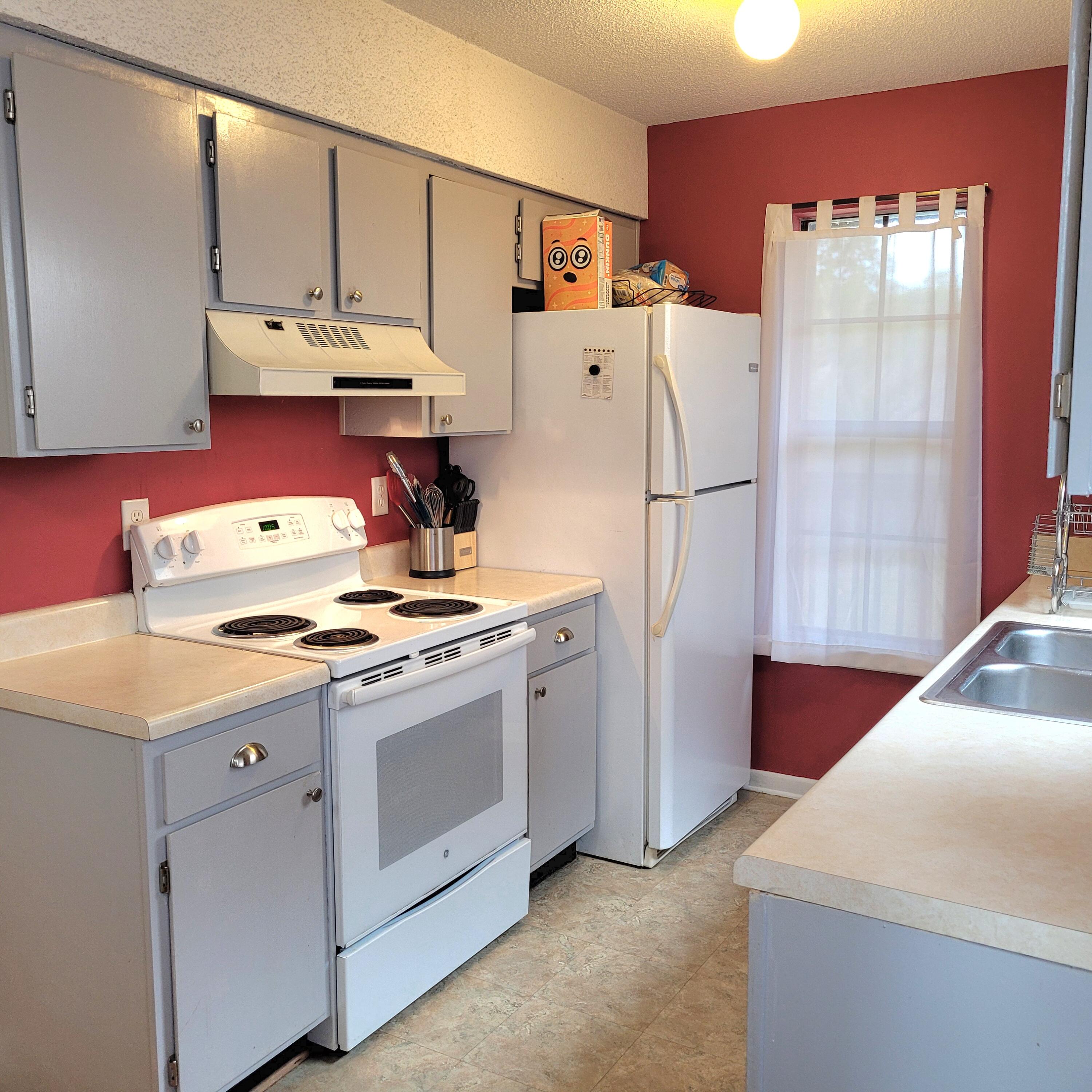 KELLY HILL ESTATES - Residential