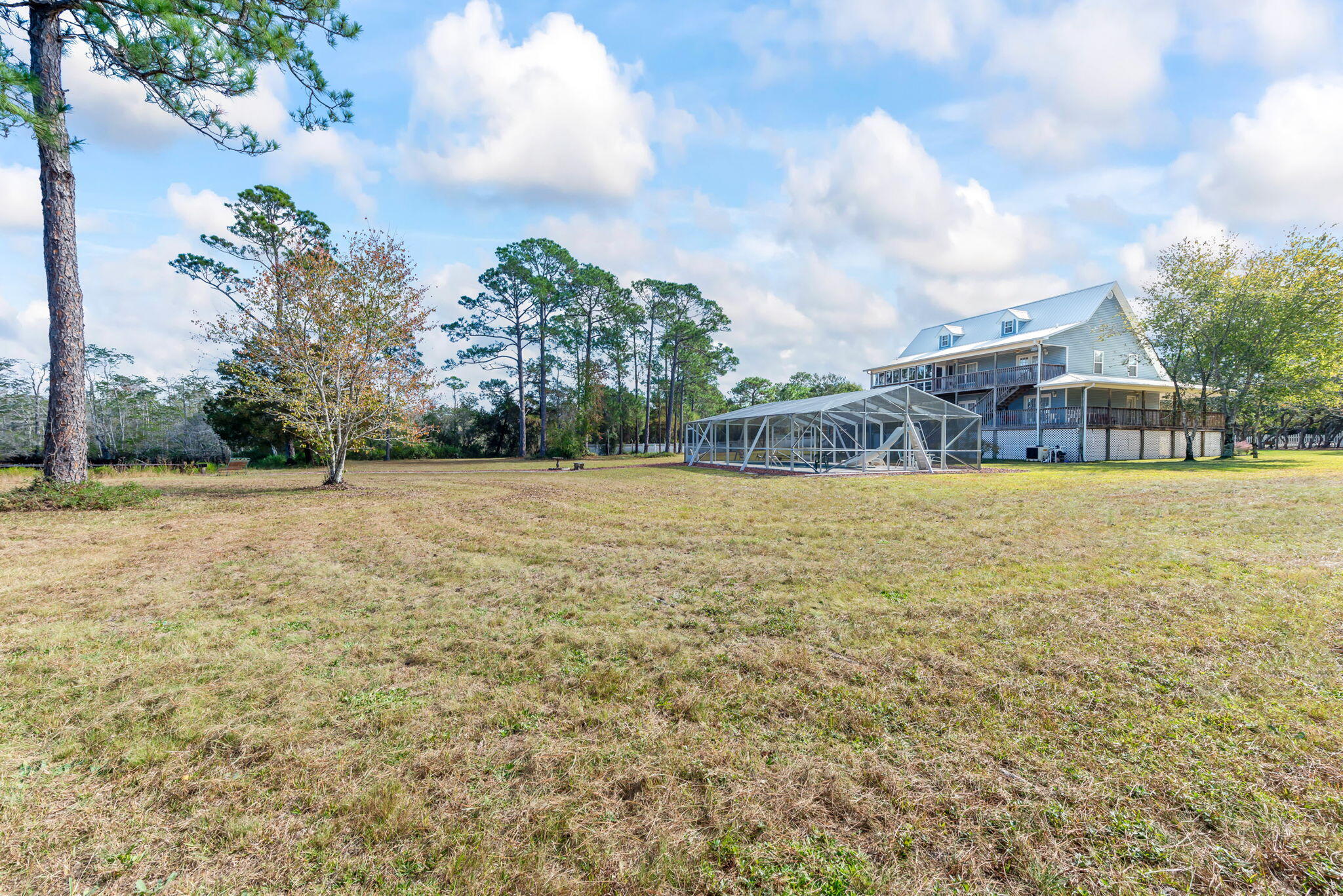 WHISPERING PINES - Residential