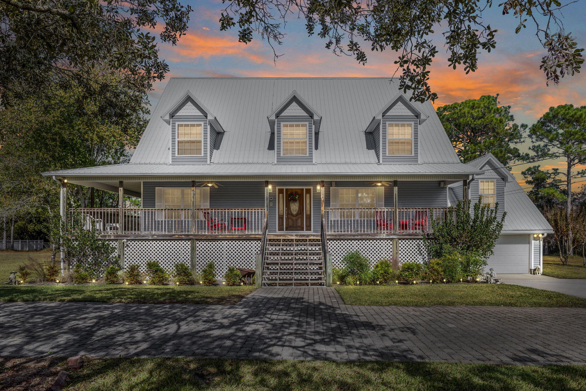 WHISPERING PINES - Residential