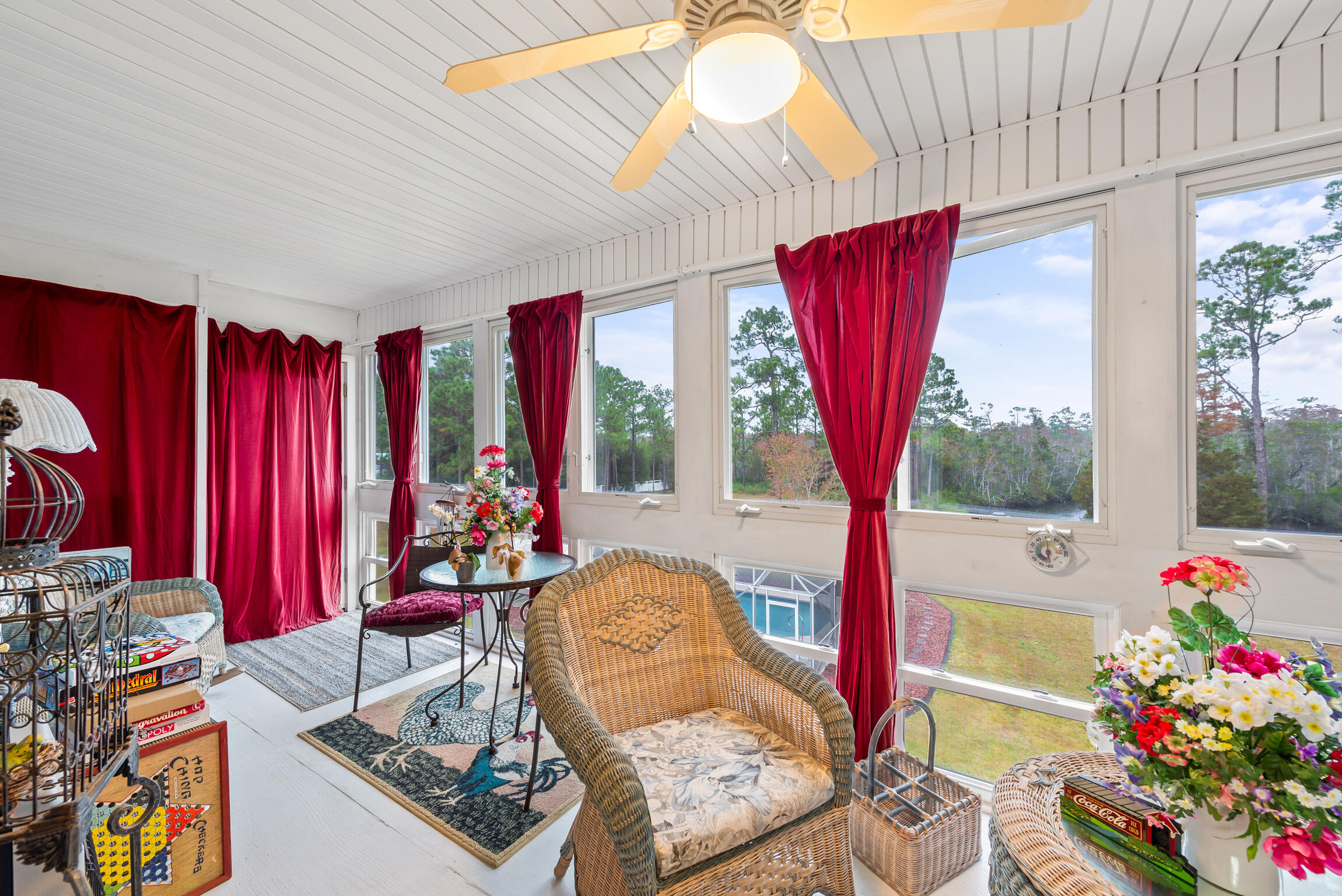 WHISPERING PINES - Residential