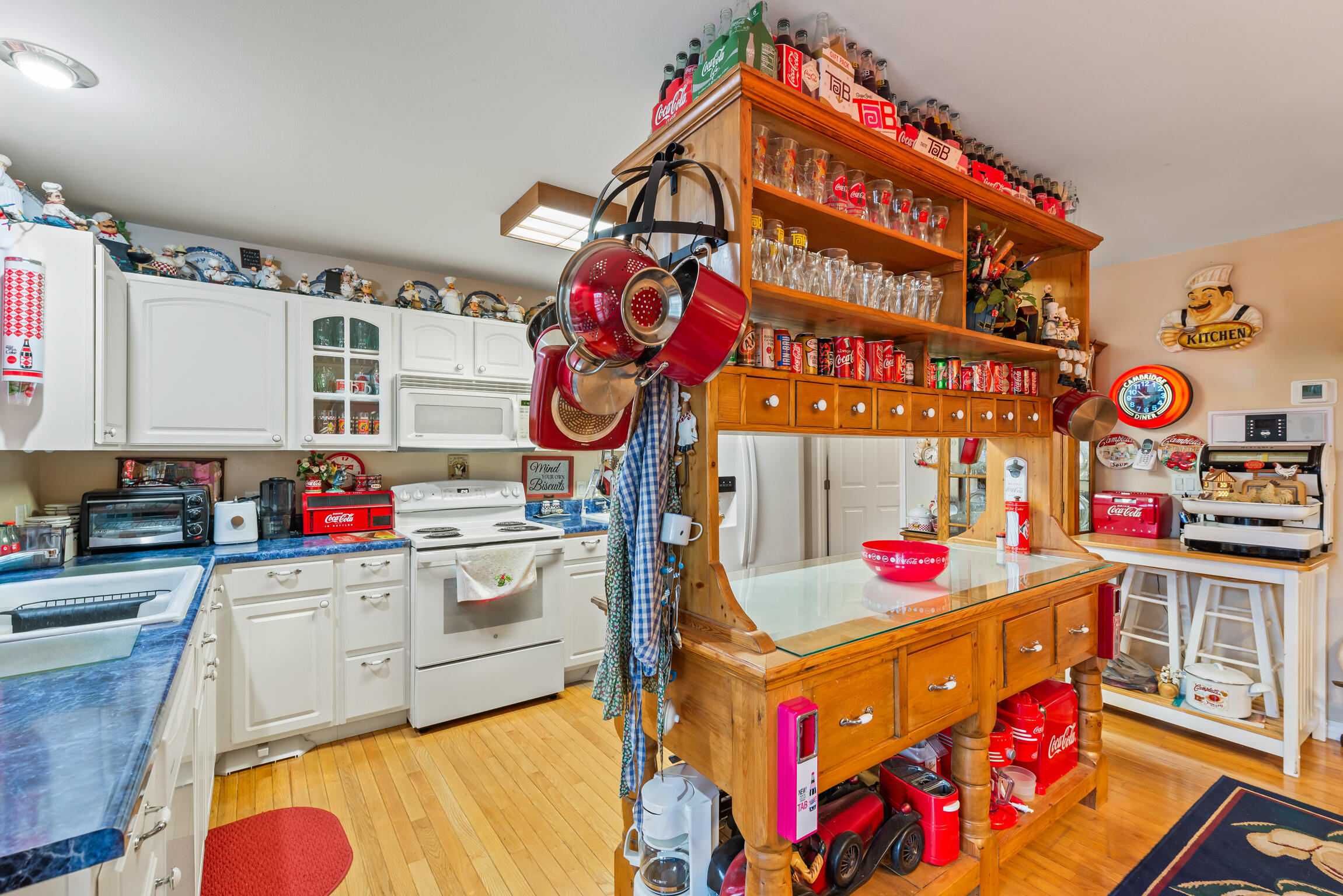 WHISPERING PINES - Residential