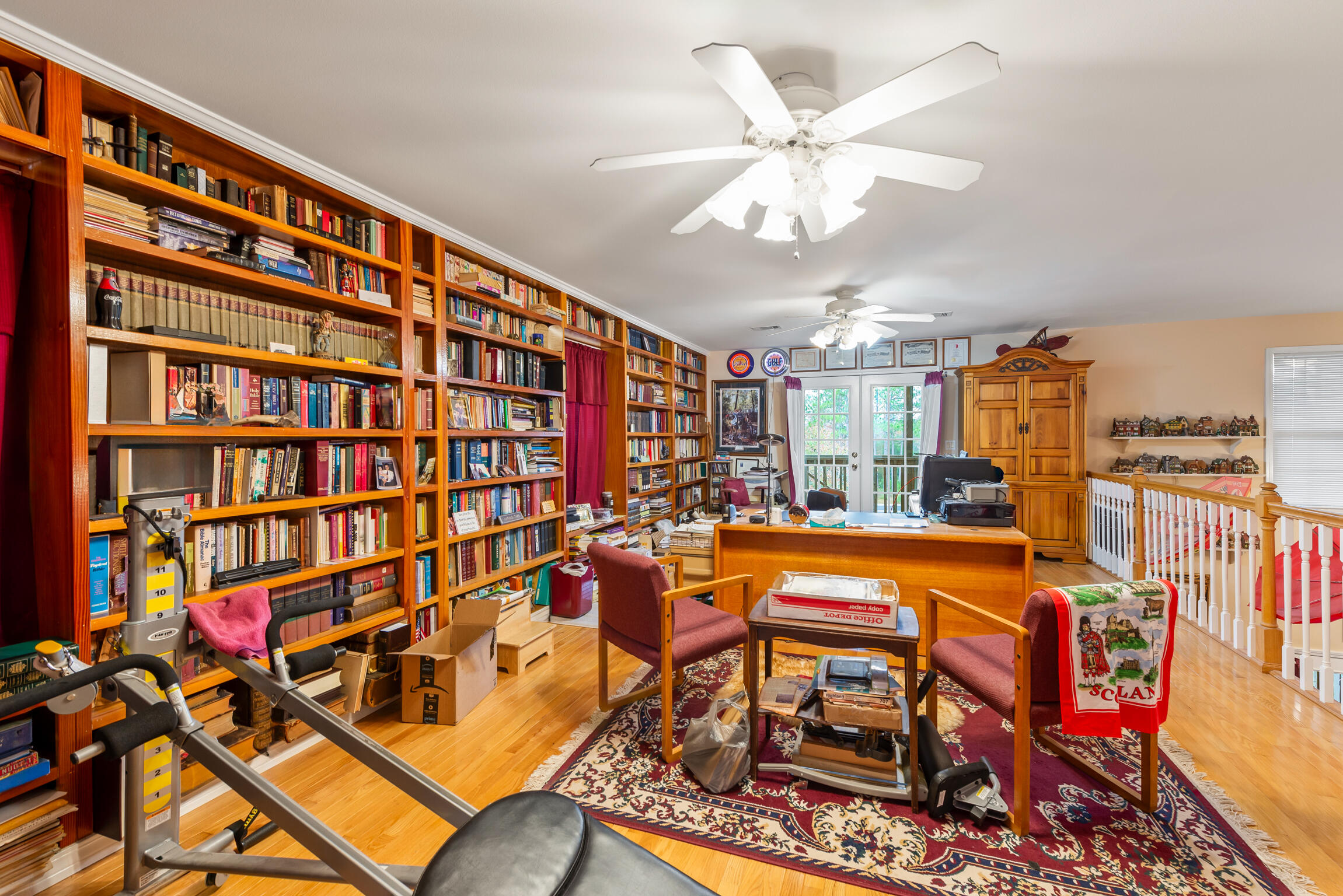 WHISPERING PINES - Residential