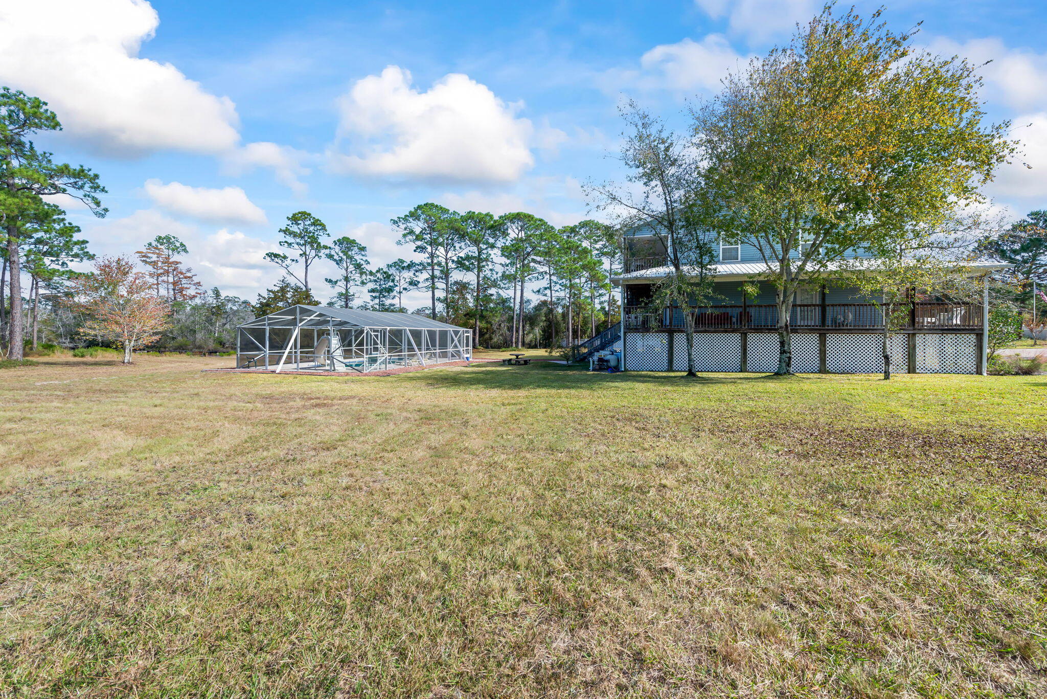 WHISPERING PINES - Residential