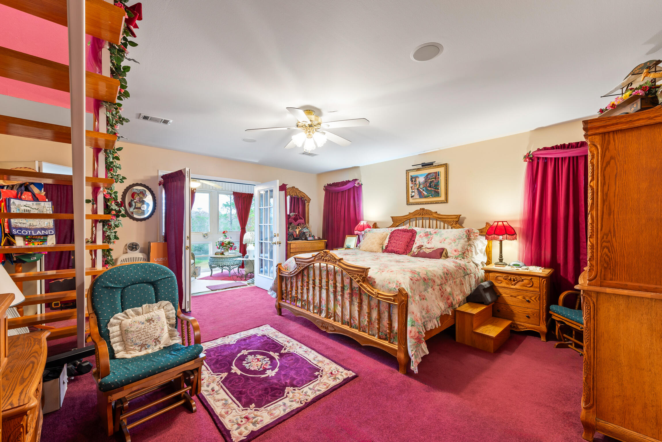 WHISPERING PINES - Residential