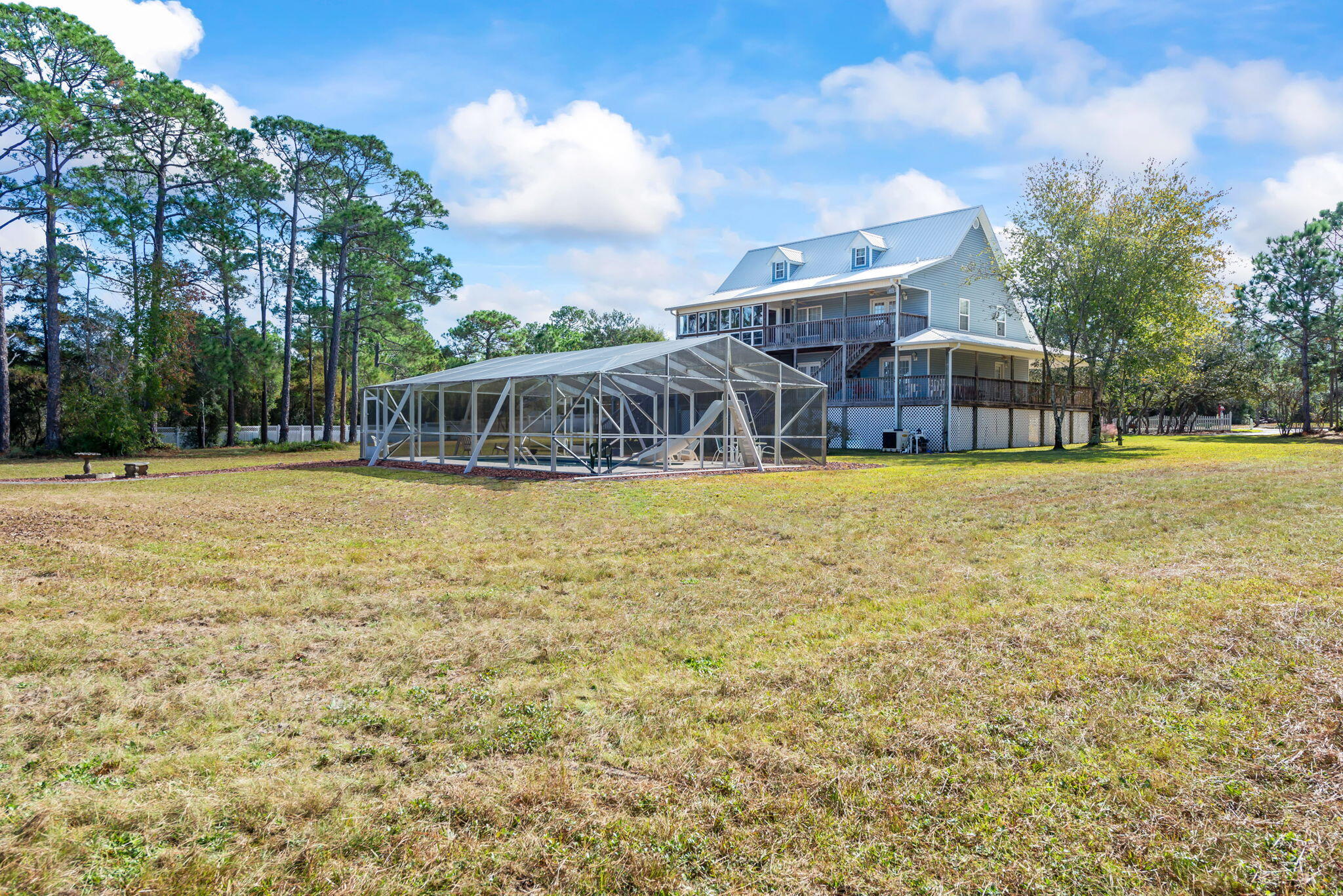 WHISPERING PINES - Residential