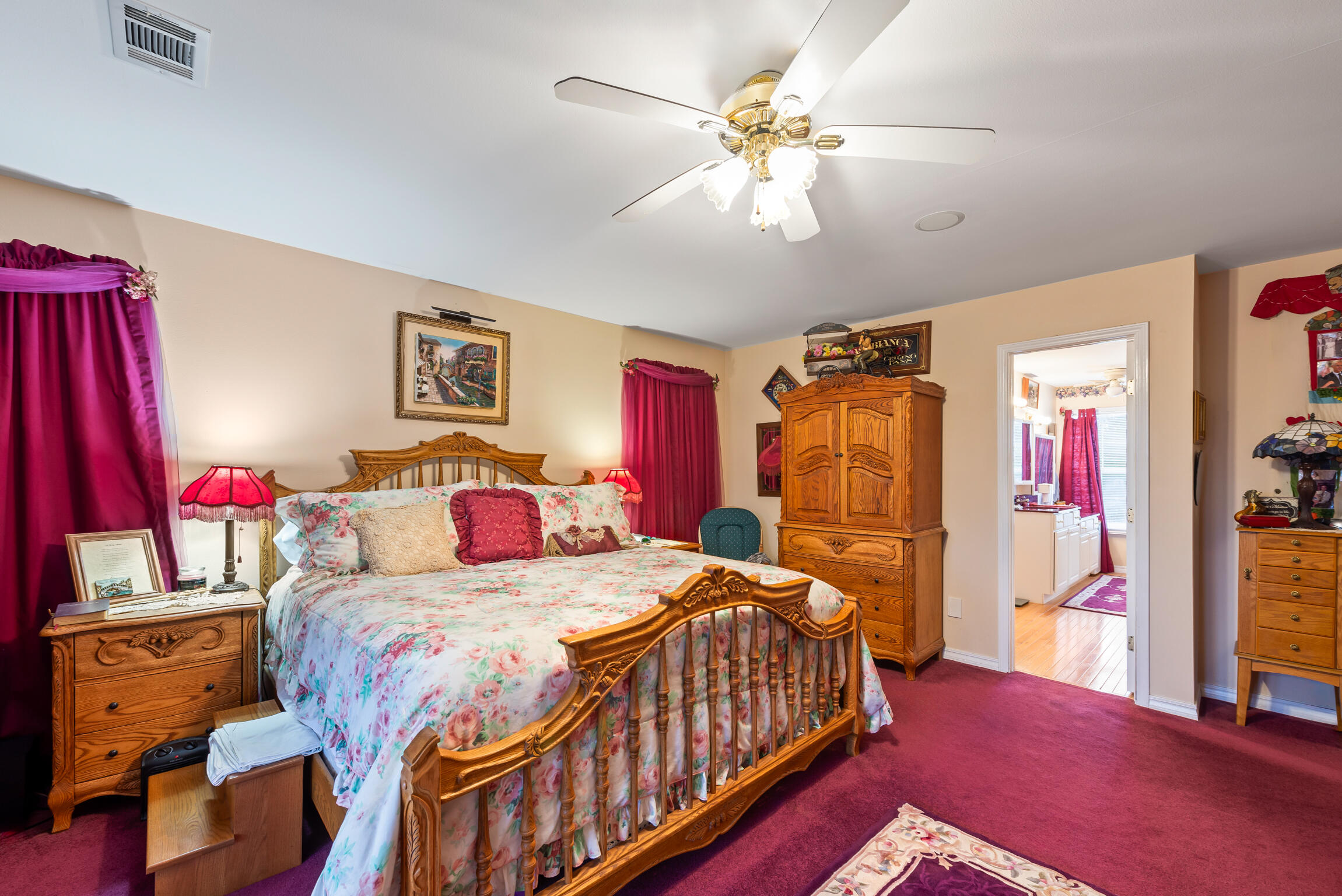 WHISPERING PINES - Residential