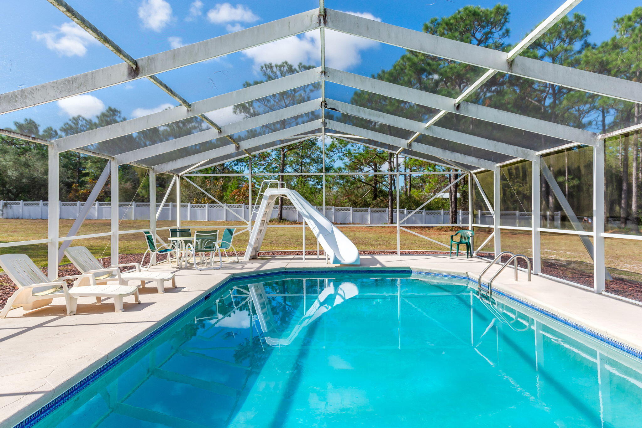 WHISPERING PINES - Residential