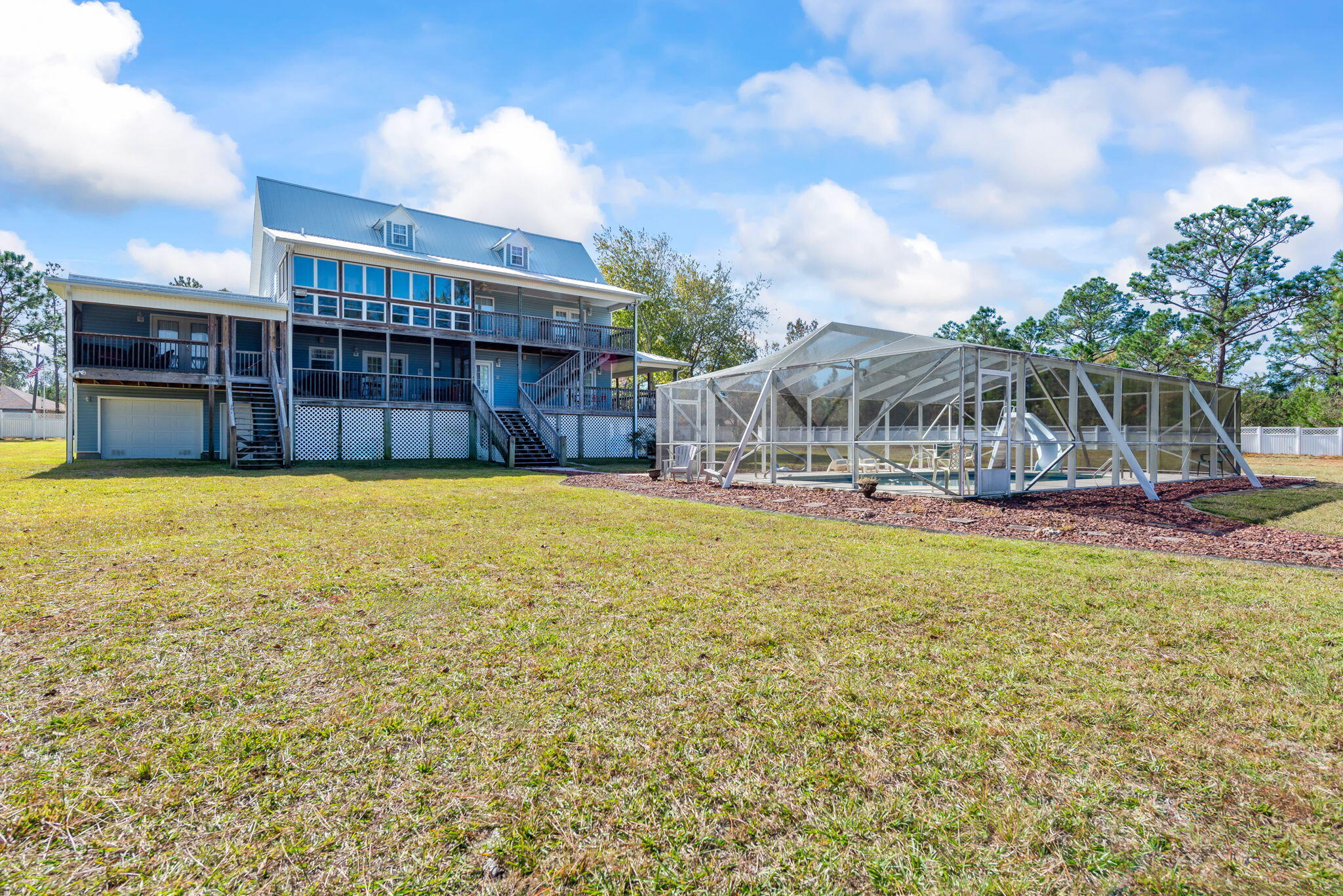 WHISPERING PINES - Residential