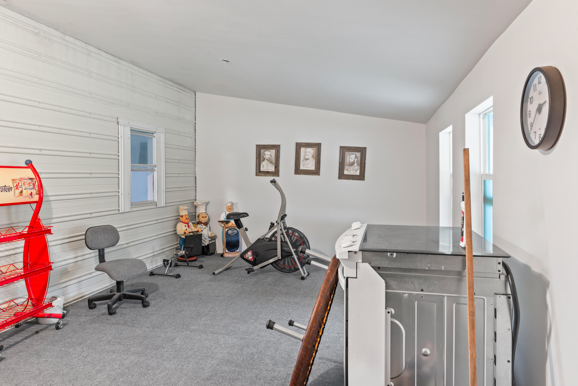 WHISPERING PINES - Residential