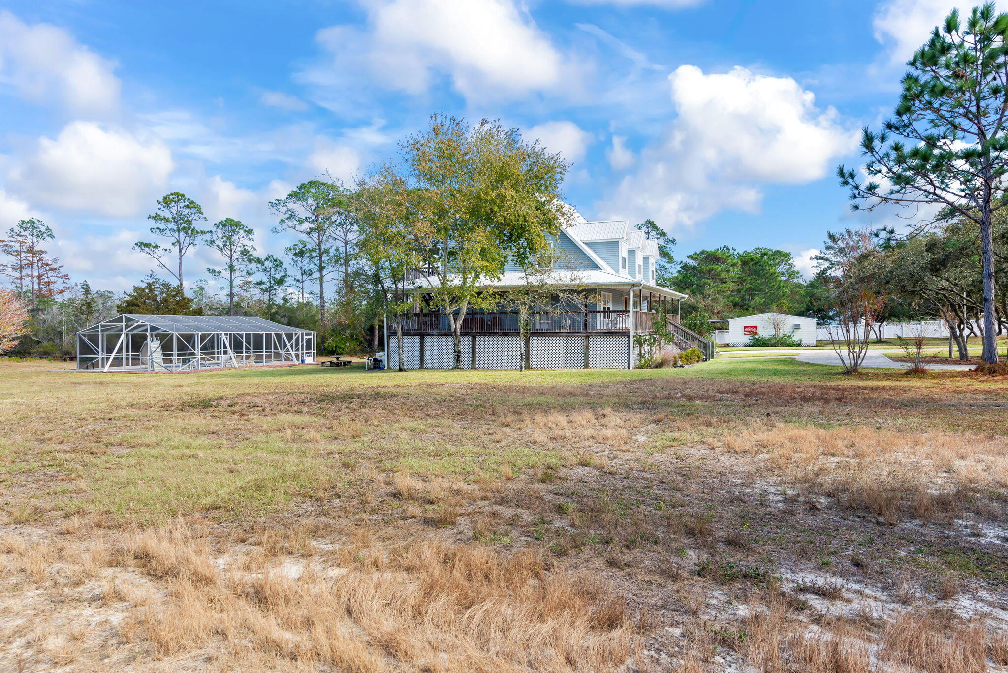 WHISPERING PINES - Residential