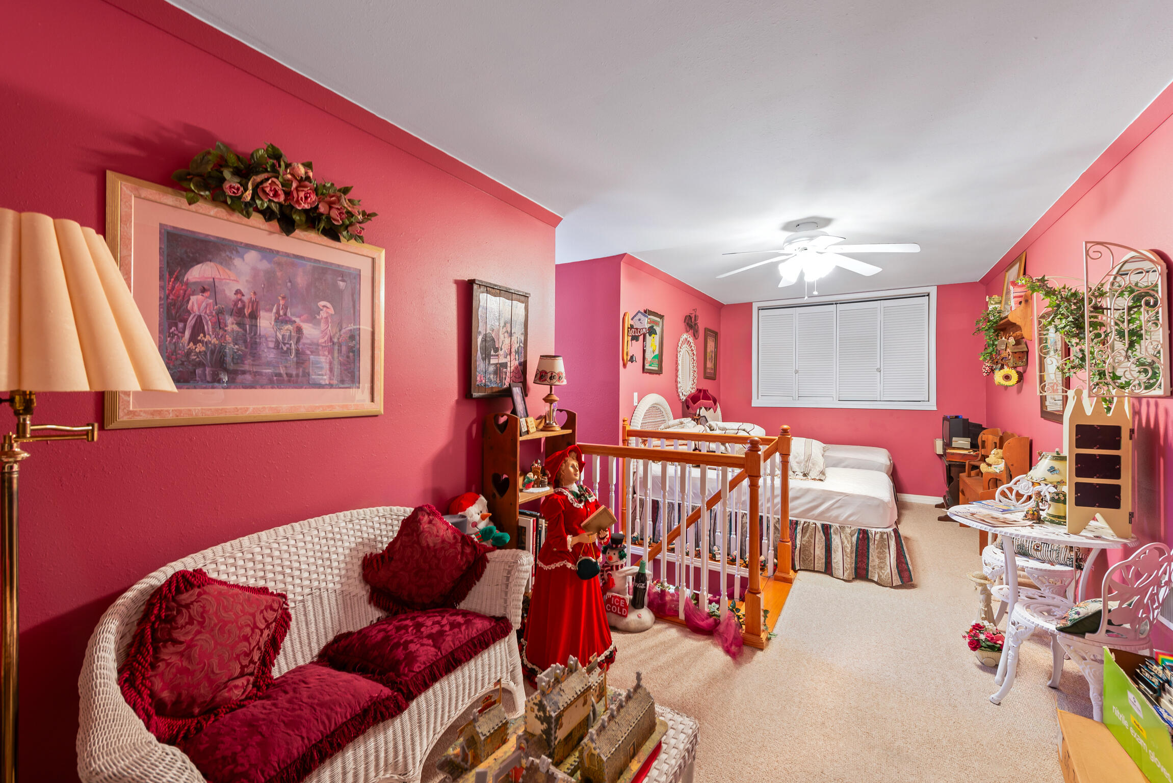 WHISPERING PINES - Residential