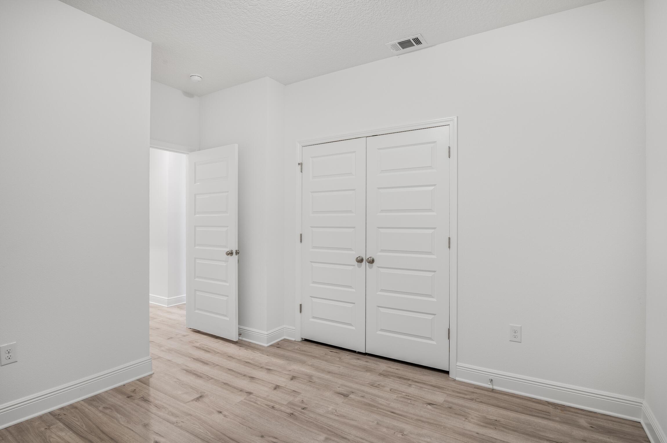 LAKEVIEW - Residential