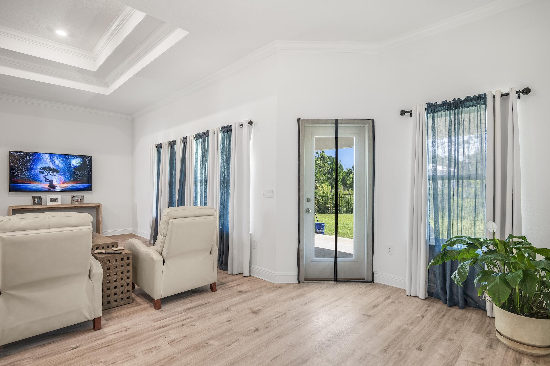 LAKEVIEW - Residential