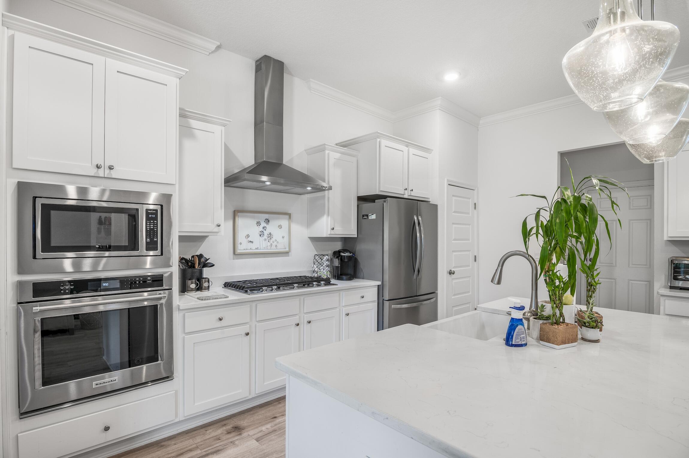 LAKEVIEW - Residential