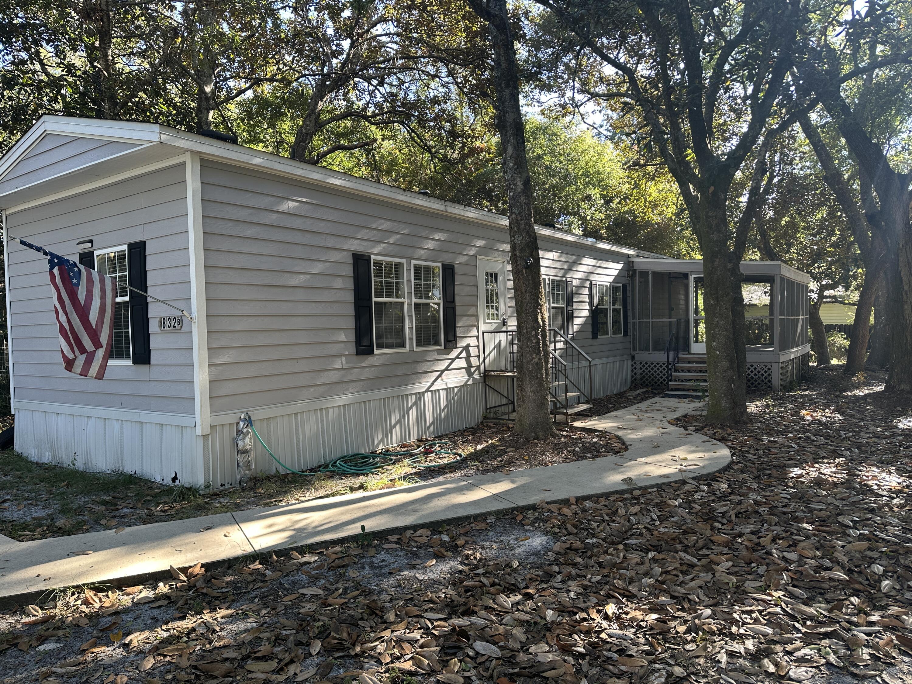 Cross Street S/D - Residential Lease