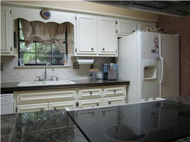 COUNTRYVIEW ESTATES 1ST ADDN - Residential