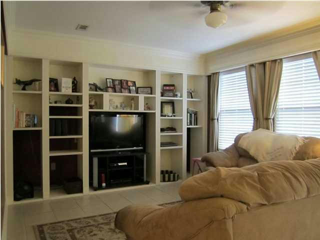 COUNTRYVIEW ESTATES 1ST ADDN - Residential