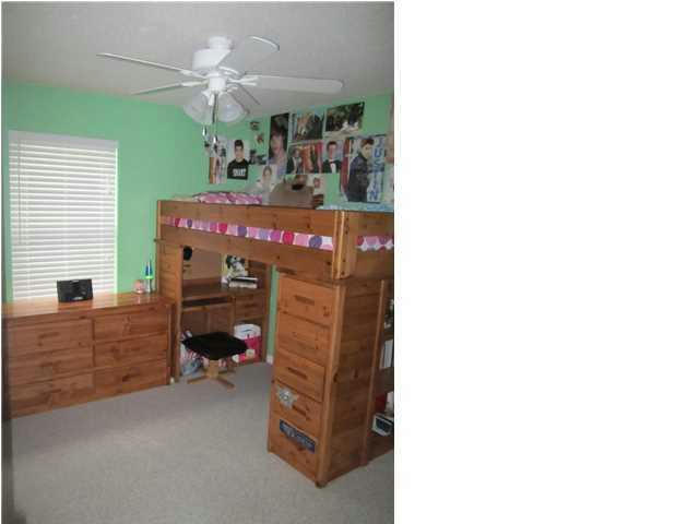 COUNTRYVIEW ESTATES 1ST ADDN - Residential