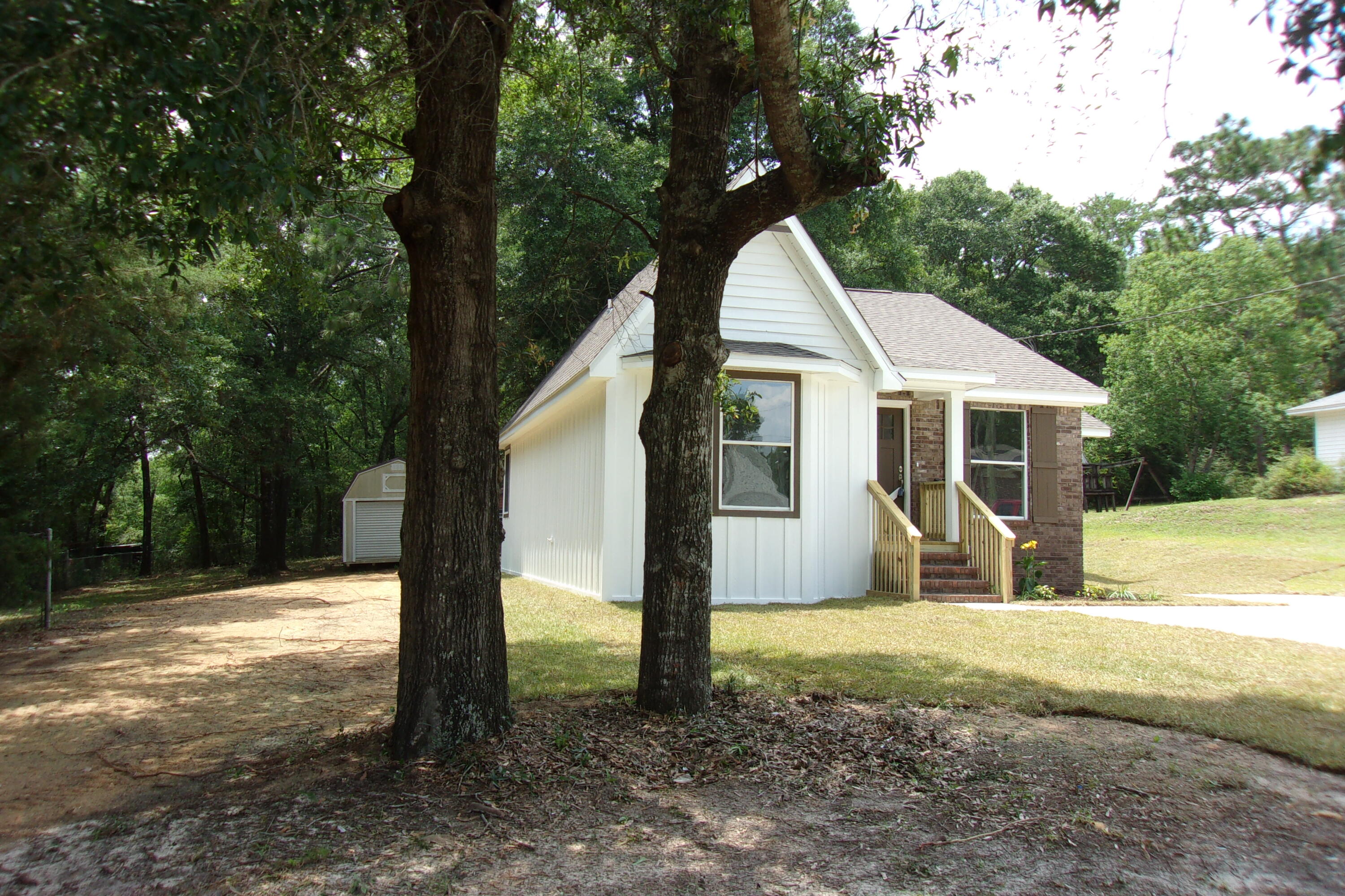 CRESTVIEW - Residential