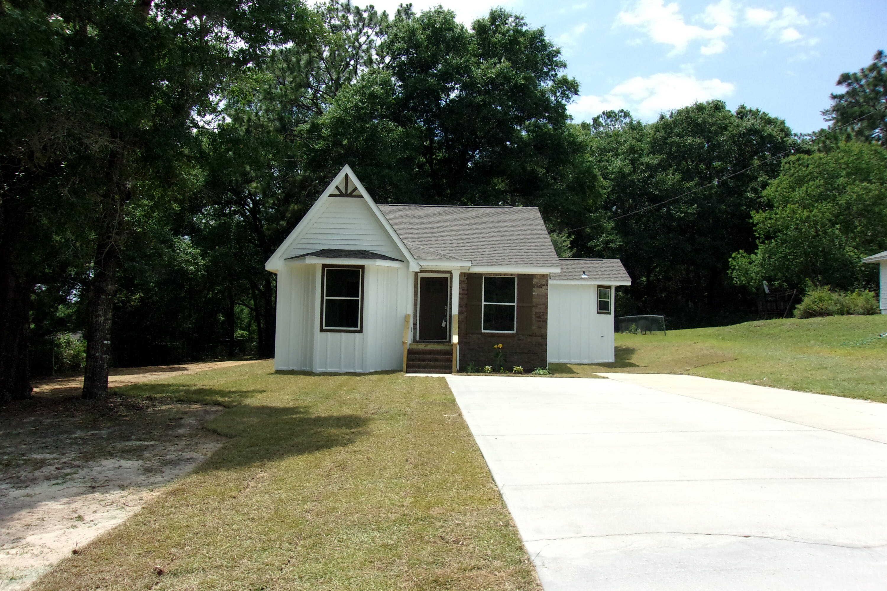 CRESTVIEW - Residential