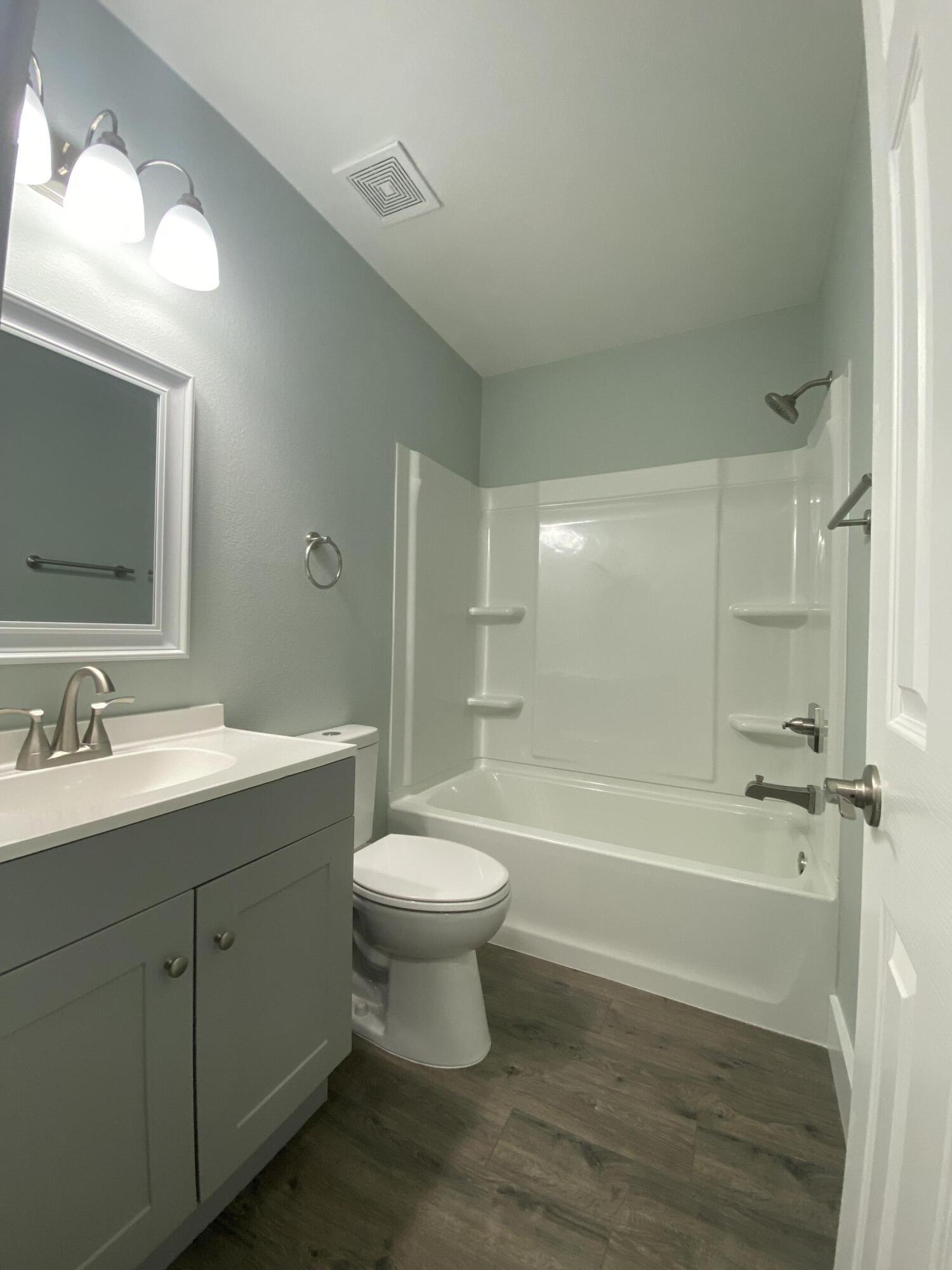 CRESTVIEW - Residential