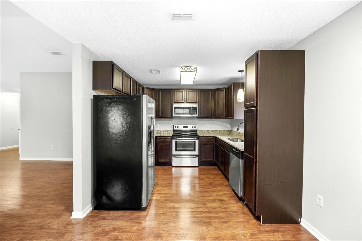 HAMPTON RIDGE ESTATES 1ST ADD - Residential