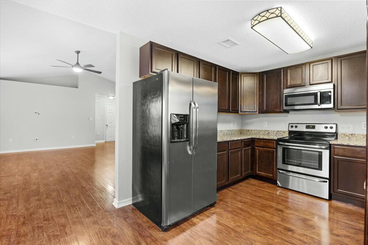 HAMPTON RIDGE ESTATES 1ST ADD - Residential