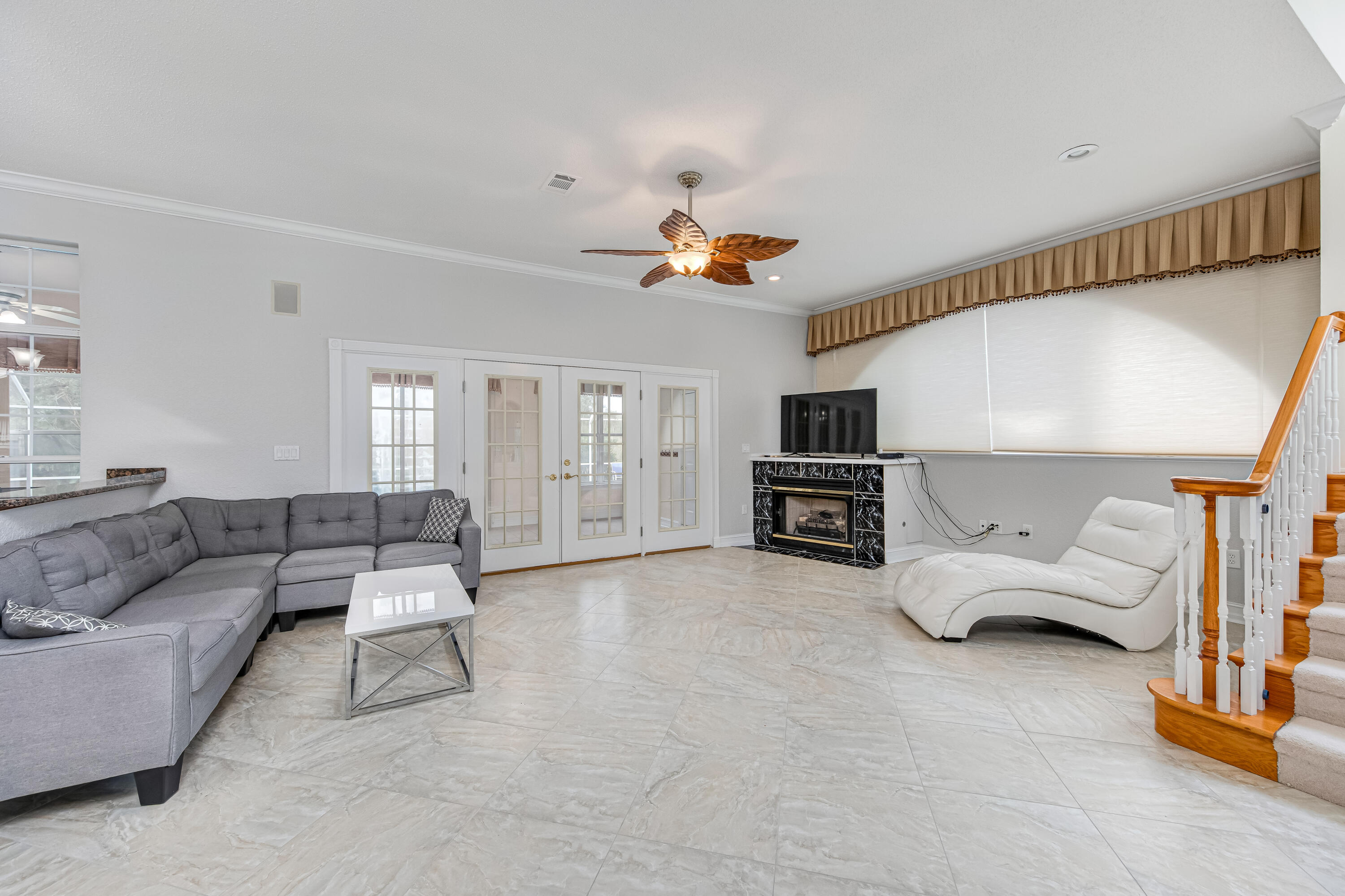 TIMBERLINE ESTATES - Residential