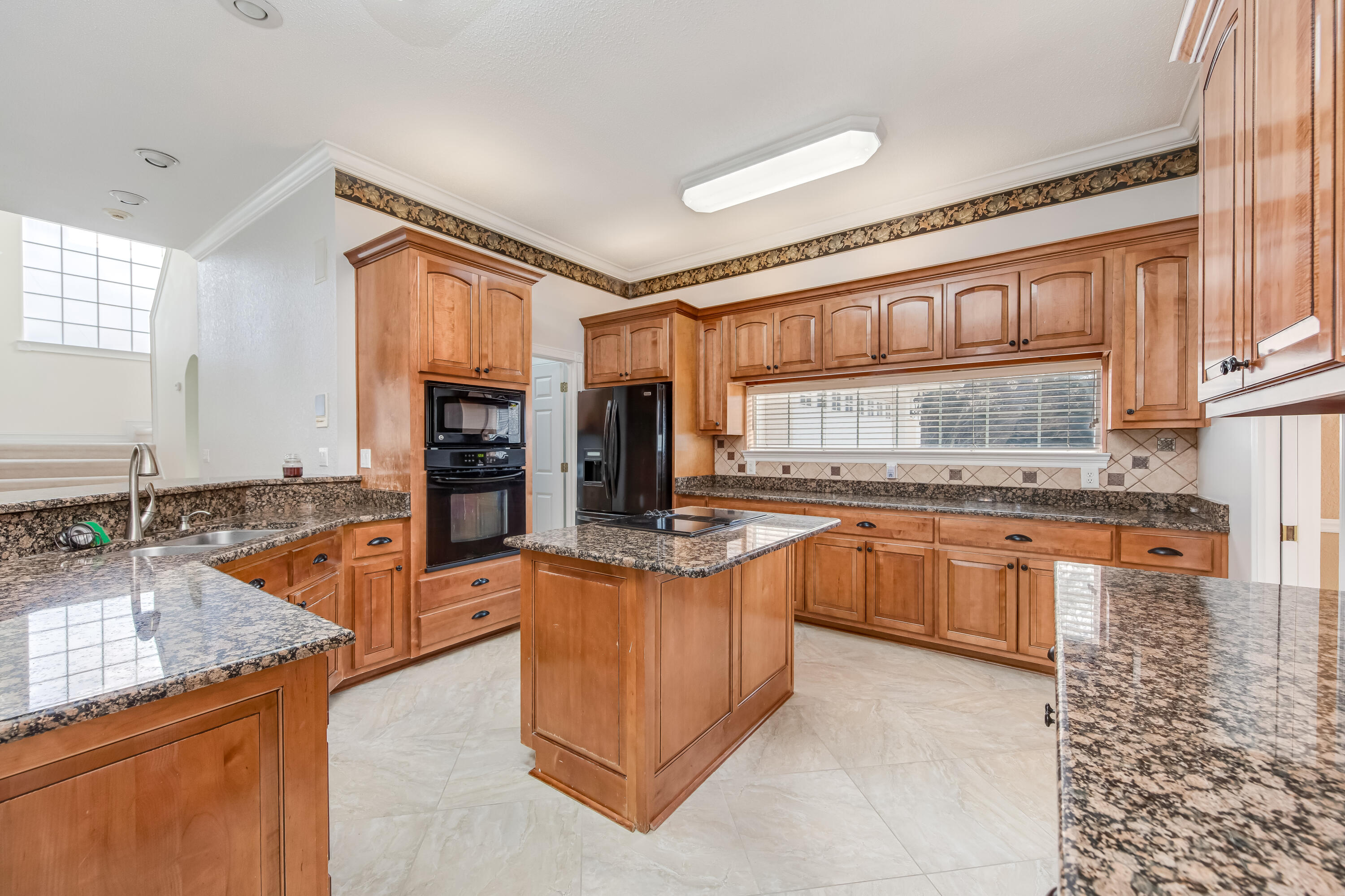 TIMBERLINE ESTATES - Residential