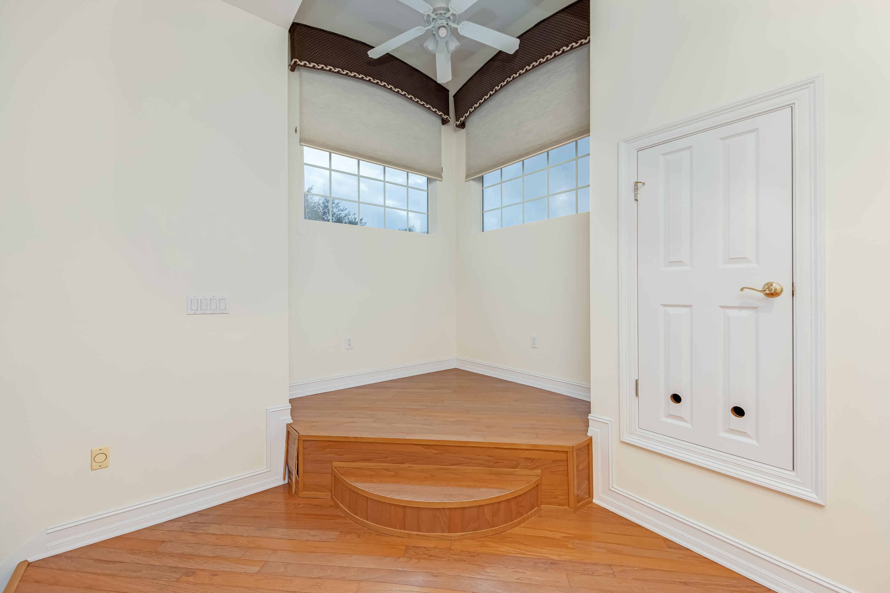 TIMBERLINE ESTATES - Residential