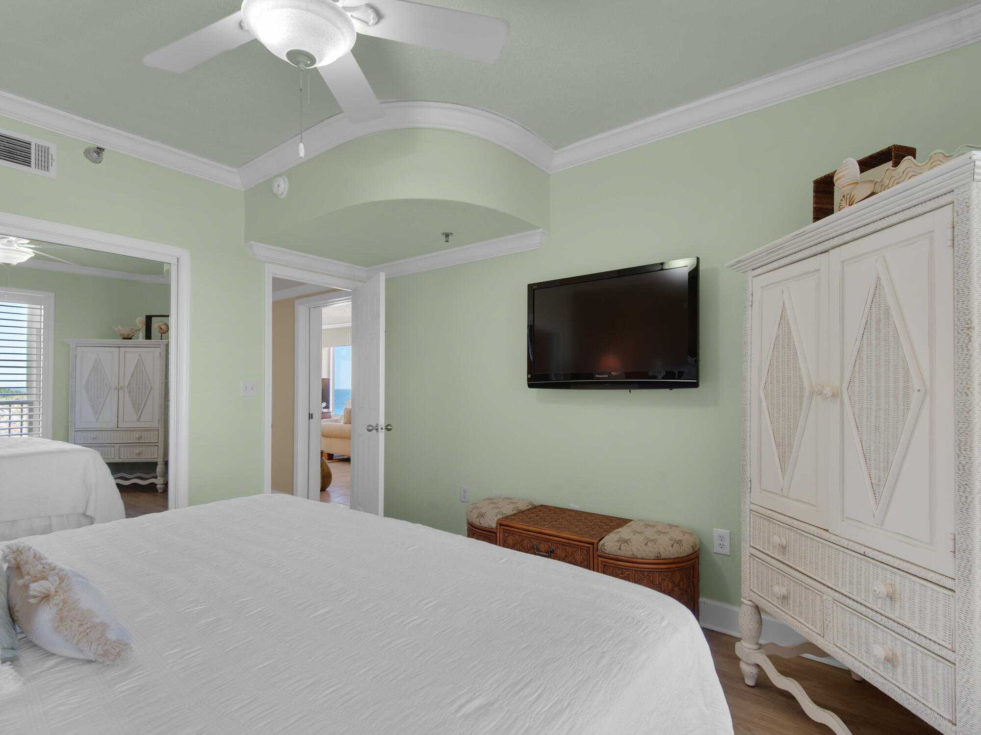 JADE EAST TOWERS CONDO - Residential