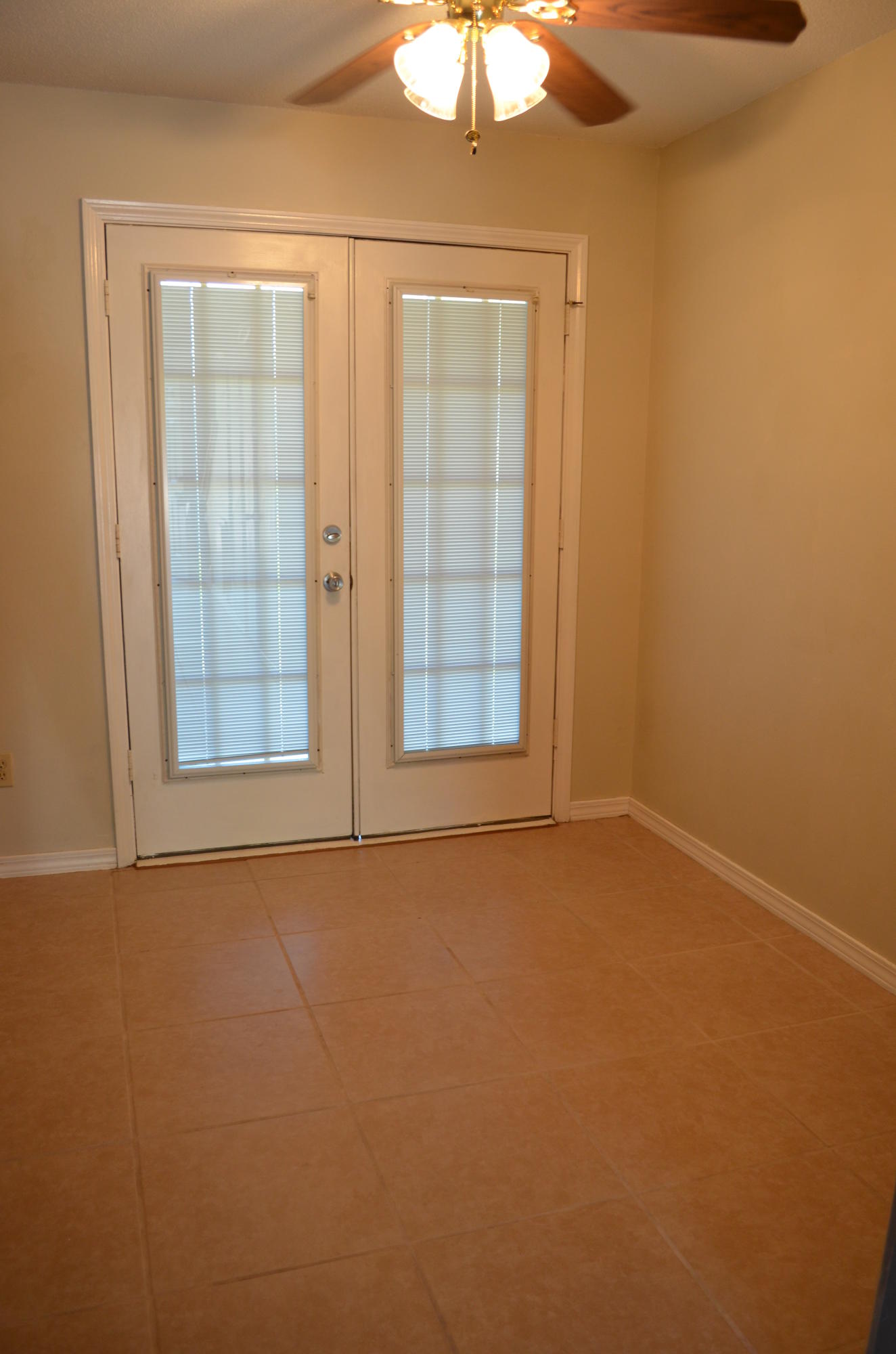 BROWNSVILLE STATION - Residential