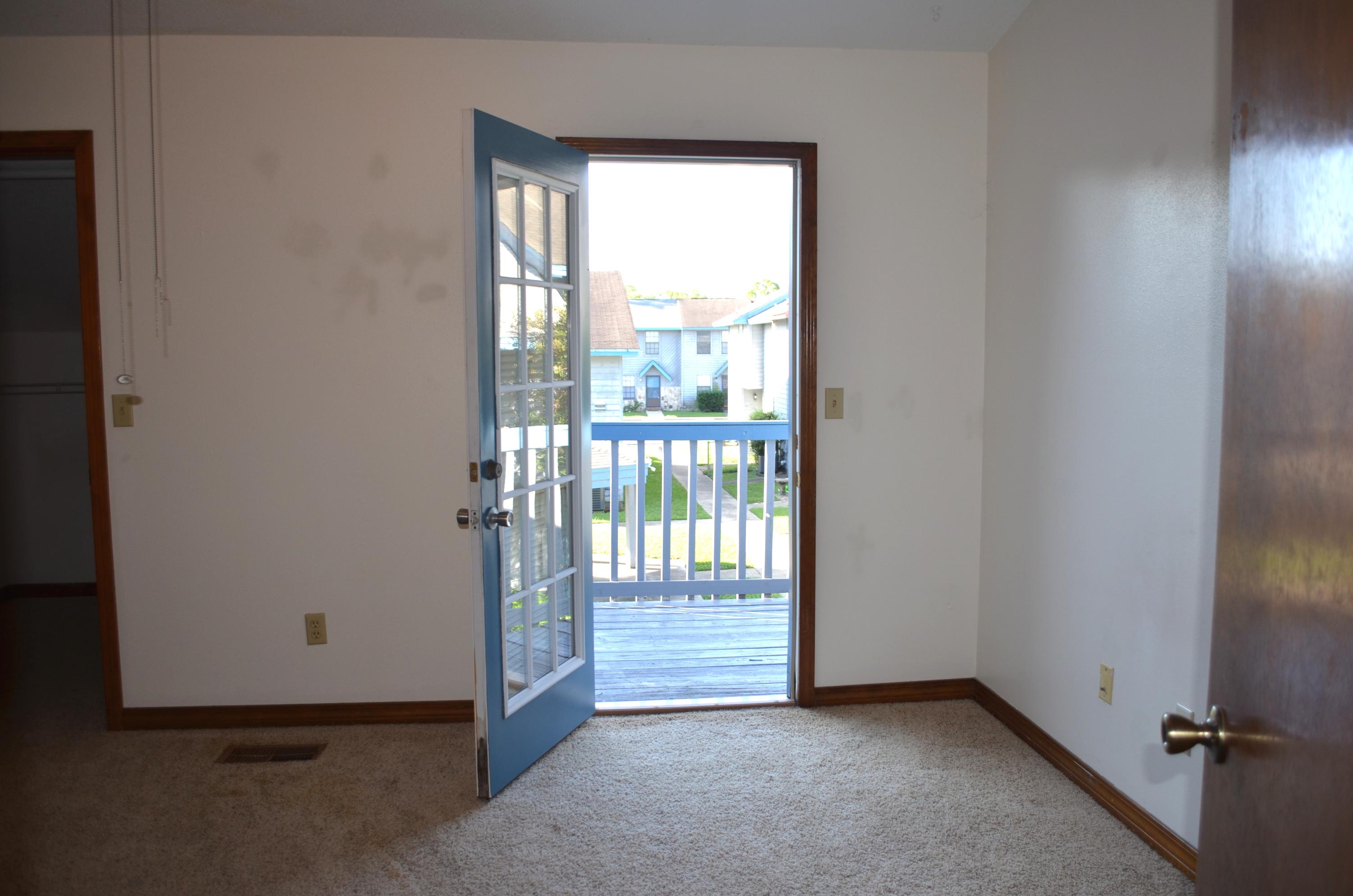 BROWNSVILLE STATION - Residential