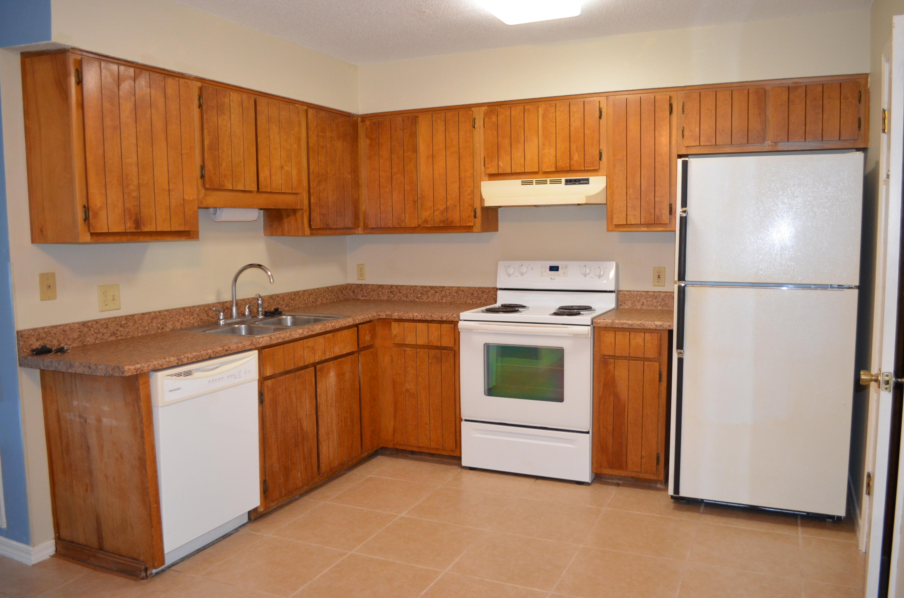 BROWNSVILLE STATION - Residential