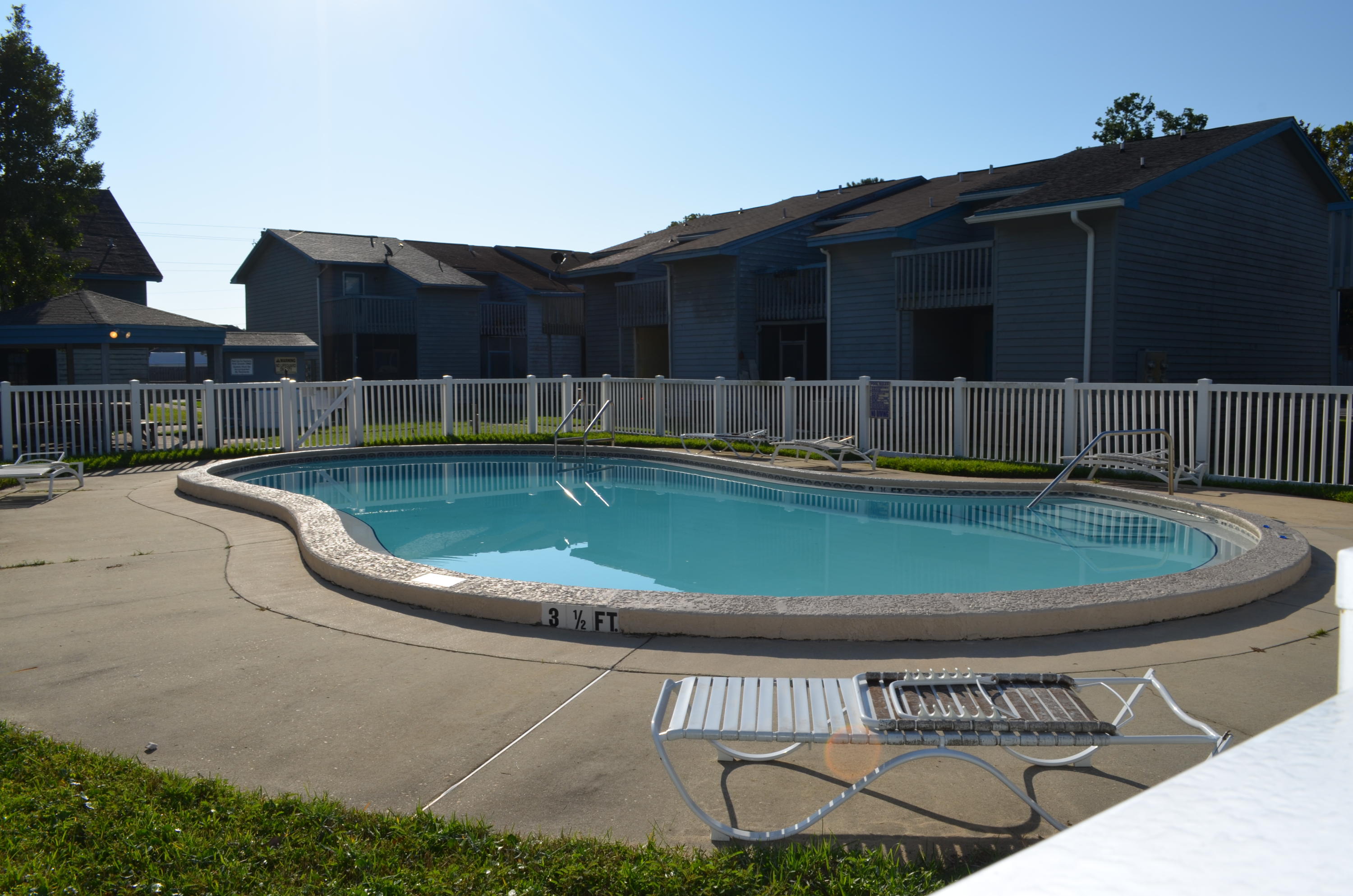 BROWNSVILLE STATION - Residential