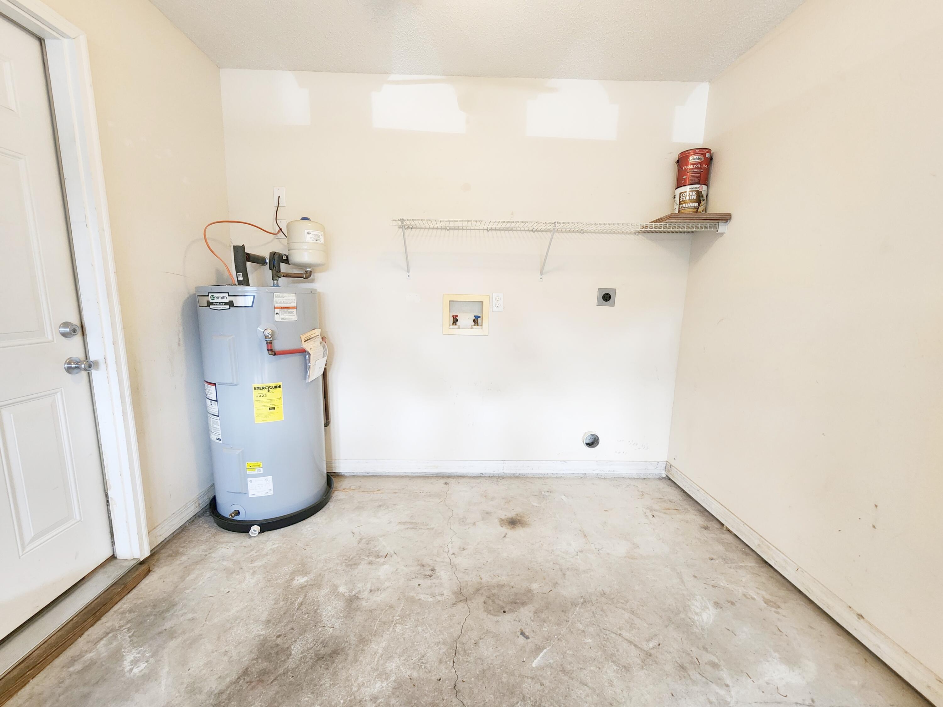 Houston Manor - Residential