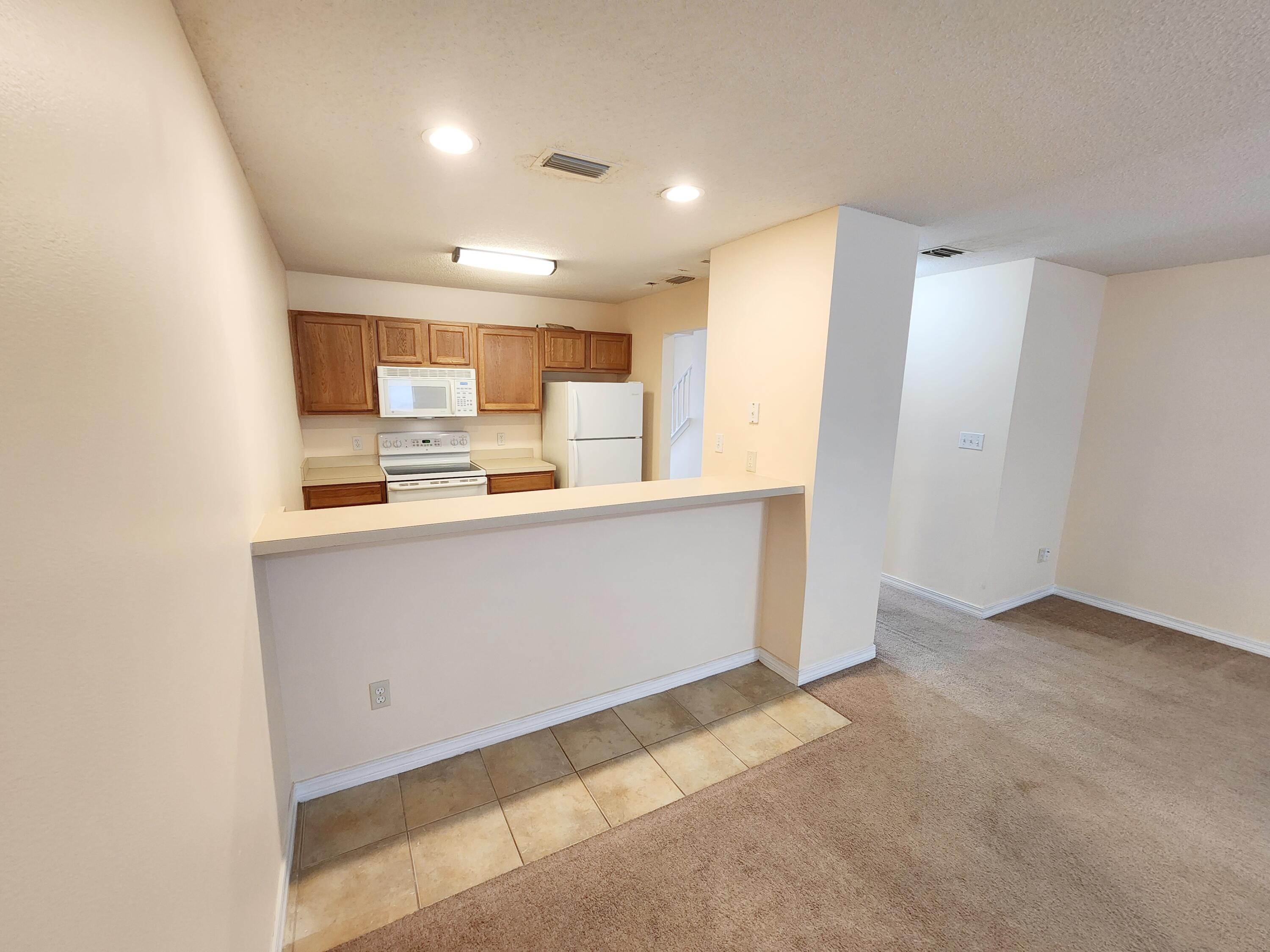 Houston Manor - Residential