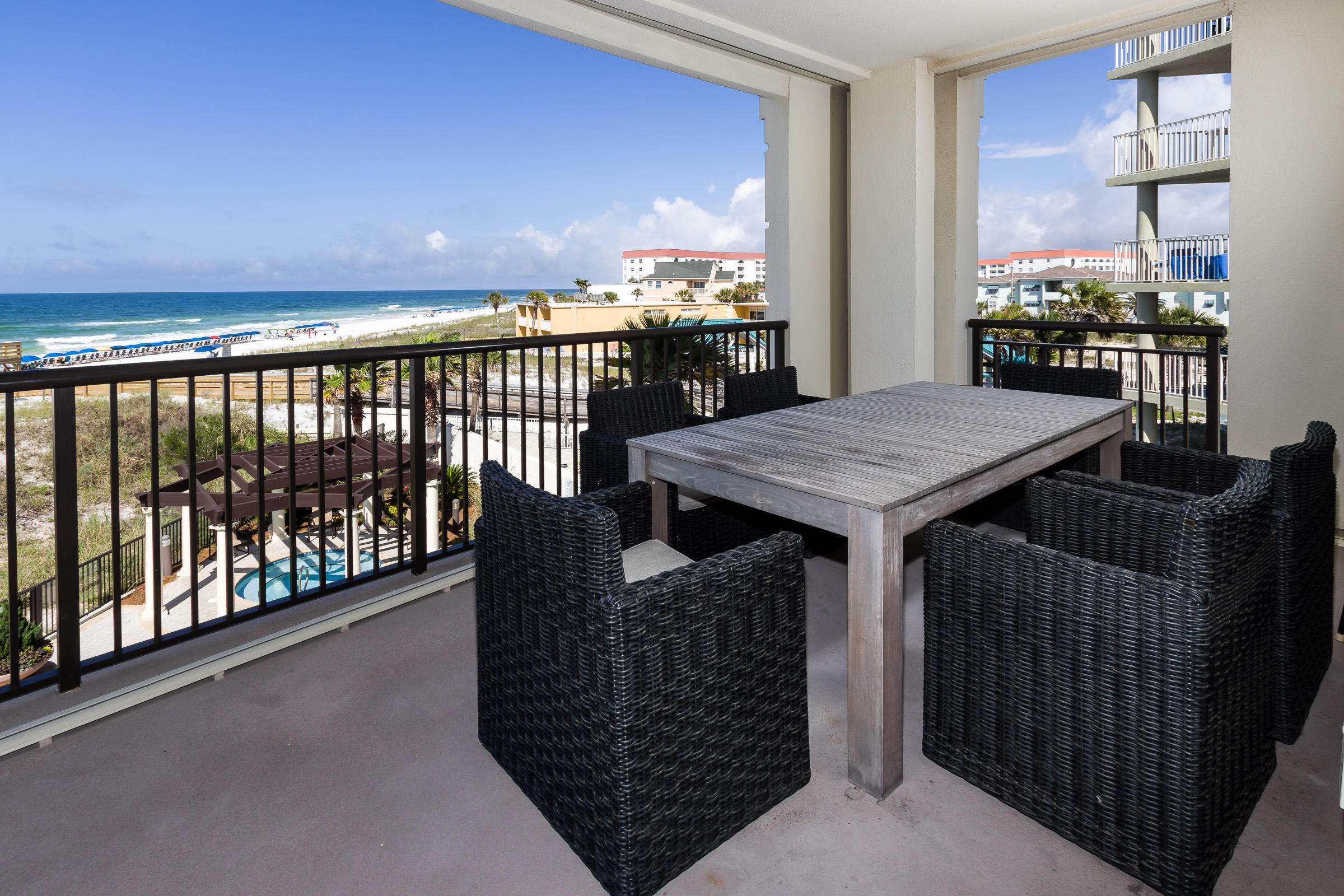 BELLA RIVA - Residential