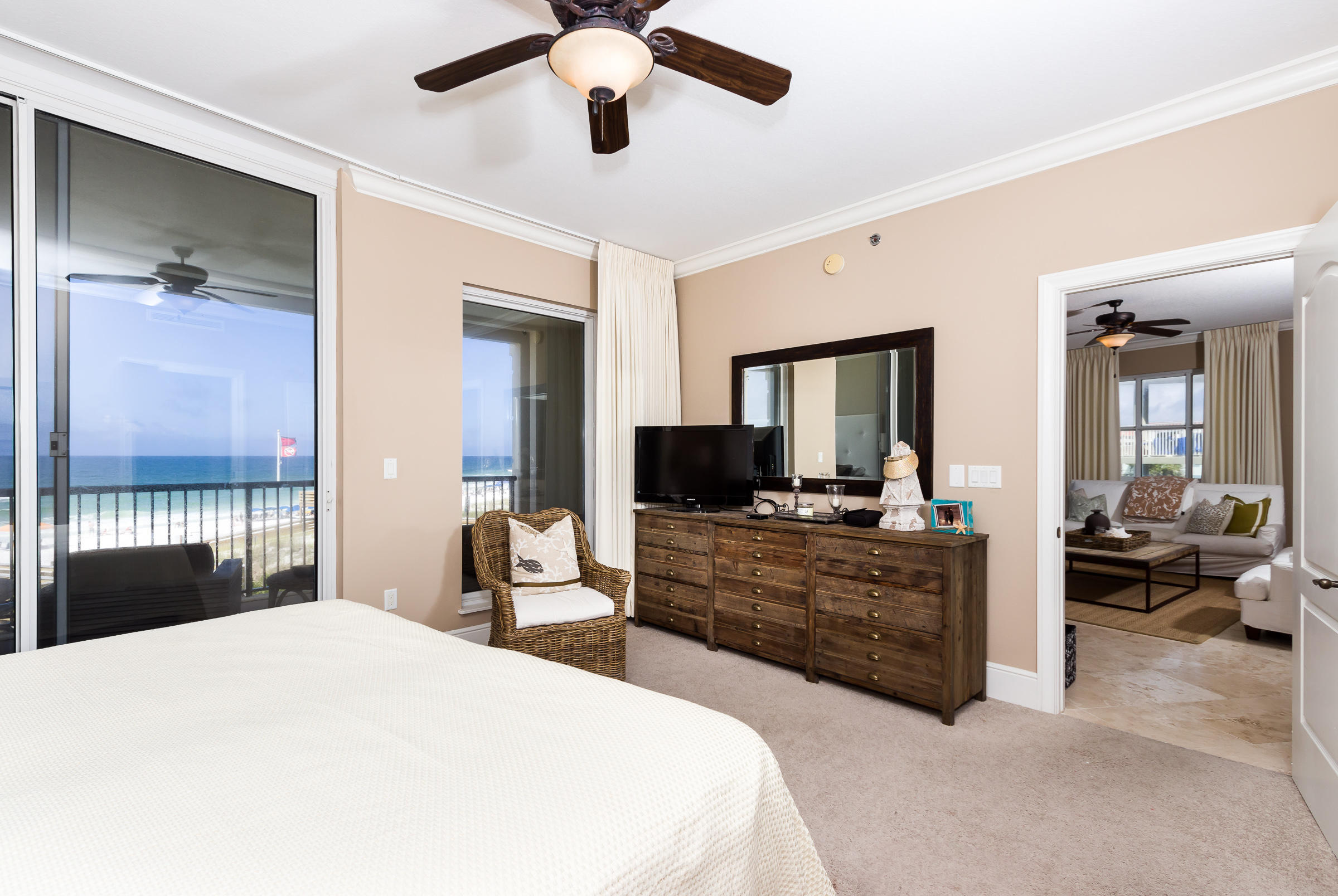 BELLA RIVA - Residential