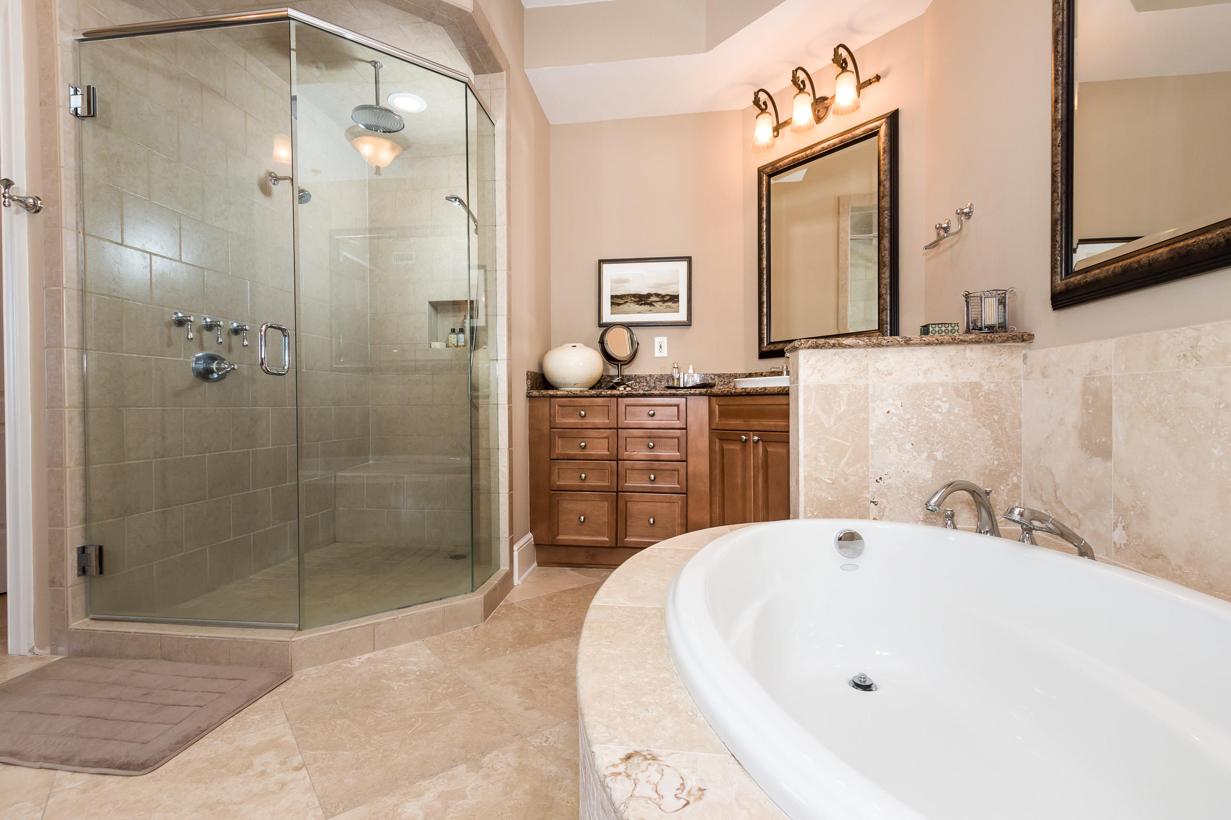 BELLA RIVA - Residential