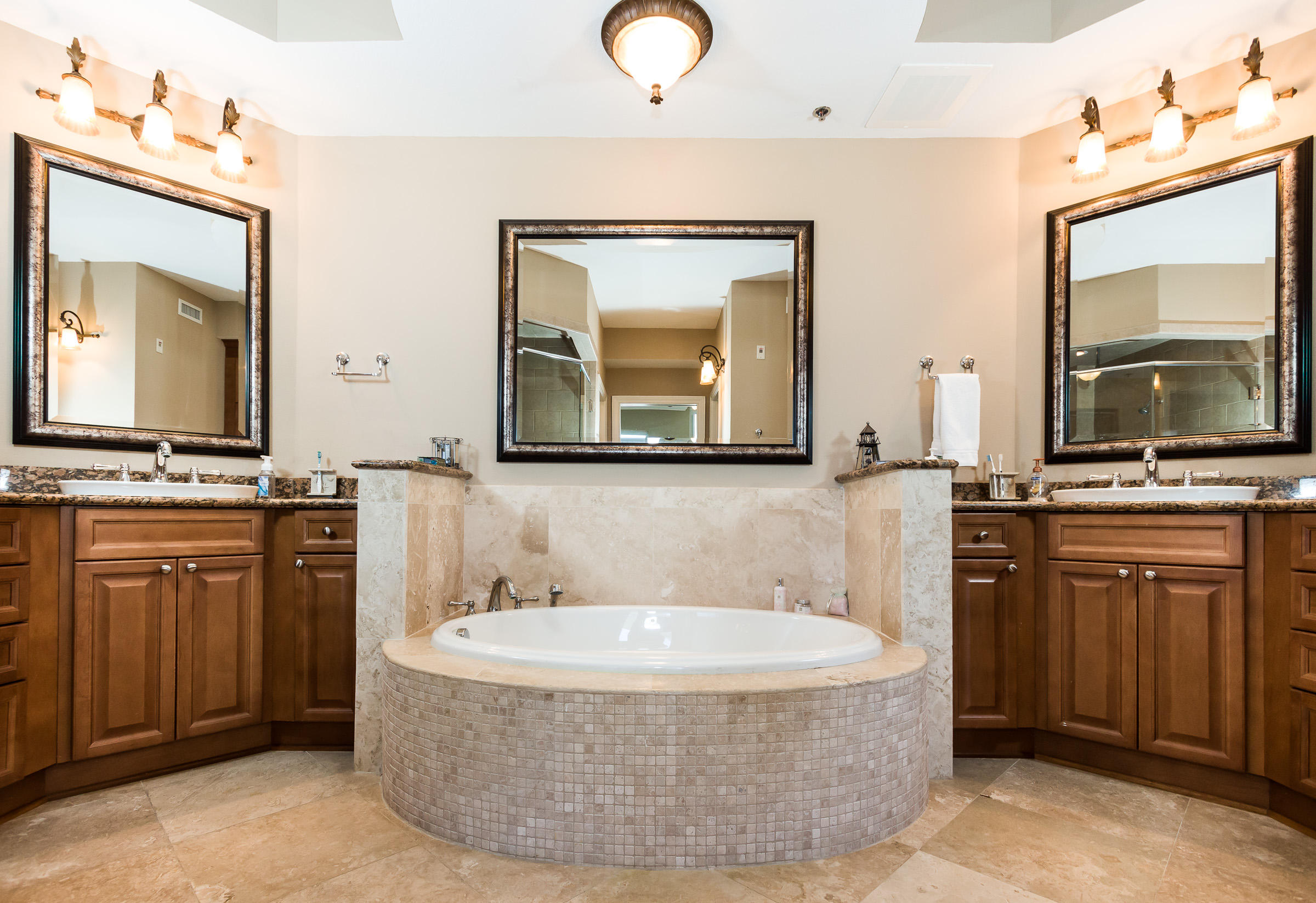 BELLA RIVA - Residential