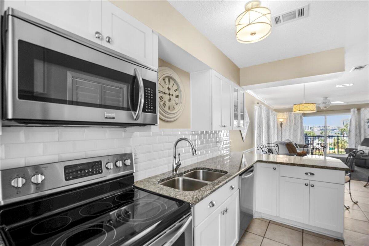 POOLSIDE VILLAS CONDO - Residential