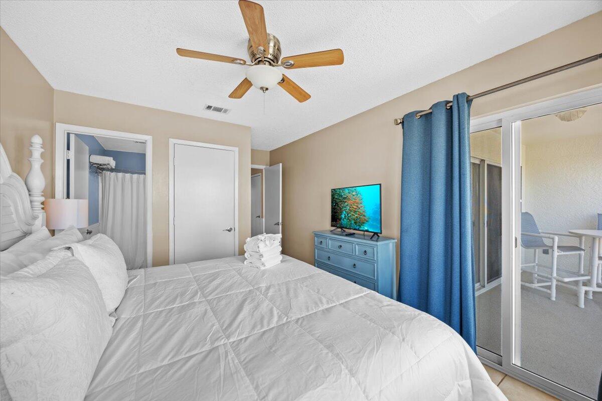POOLSIDE VILLAS CONDO - Residential