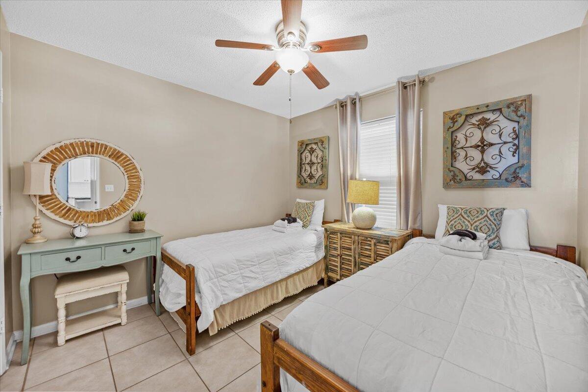 POOLSIDE VILLAS CONDO - Residential