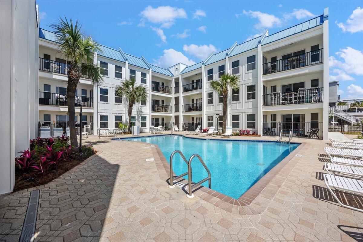 POOLSIDE VILLAS CONDO - Residential
