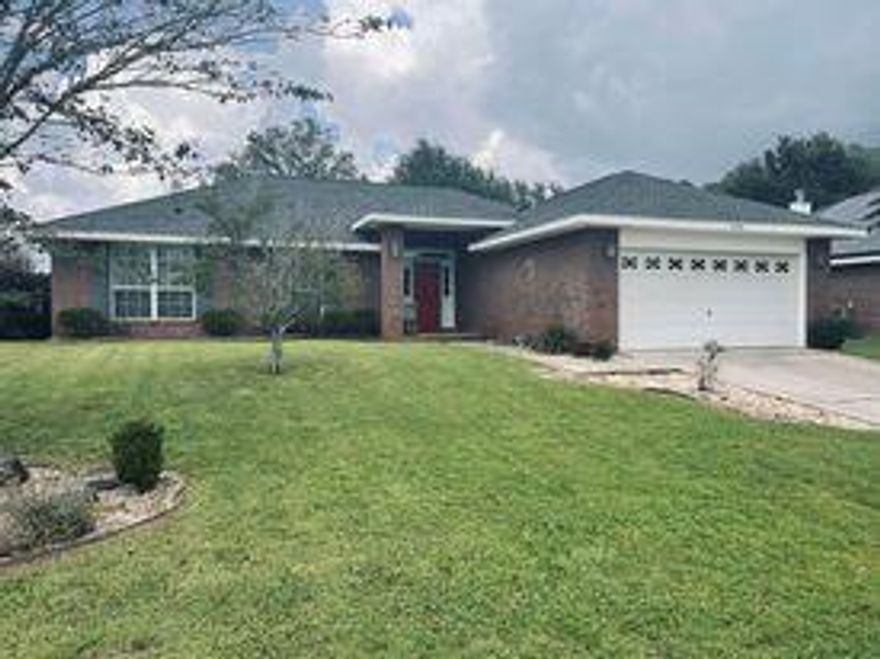 MOVE IN Ready.... 4bd/2bth all brick home located in the desirable Lee Farms subdivision. Home features a spacious Kitchen overlooking a large Great Room with a raised ceiling. Split floor plan with the Master Bedroom on one side and two Bedrooms on the other. The fourth Bedroom near the front of the home could easily be converted to an Office Space or Flex Room. Screened Patio looks out into the privacy fenced backyard. NO smoking and one small dog allowed upon approval with a non-refundable pet fee. Minimum 600 FICO credit score required in addition to meeting applicant rental criteria. ** Wood Laminate Flooring to be put in the bedrooms & bathrooms by November 5. Additional upgrades to come ***