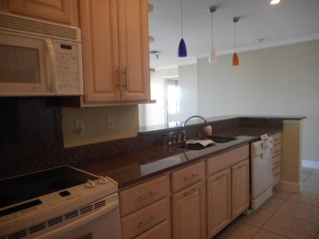 DESTIN HARBOR RESORT WEST - Residential